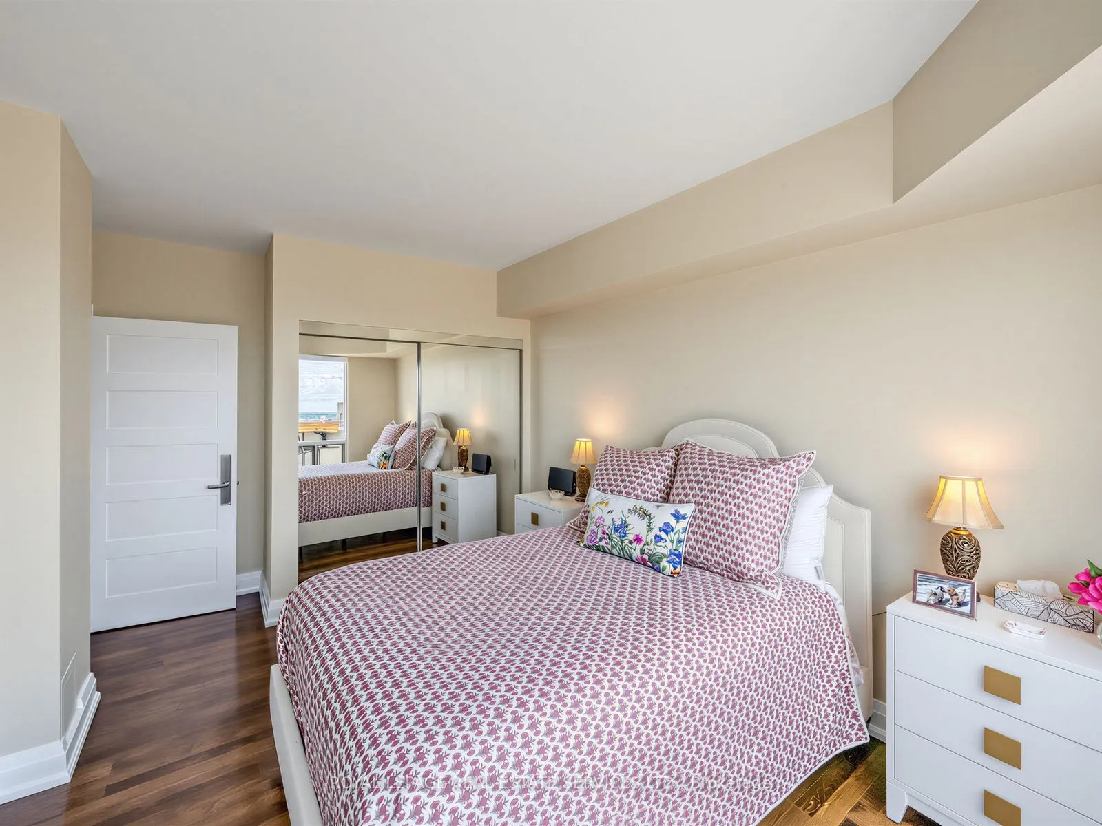 2269 Lake Shore Boulevard W #3201