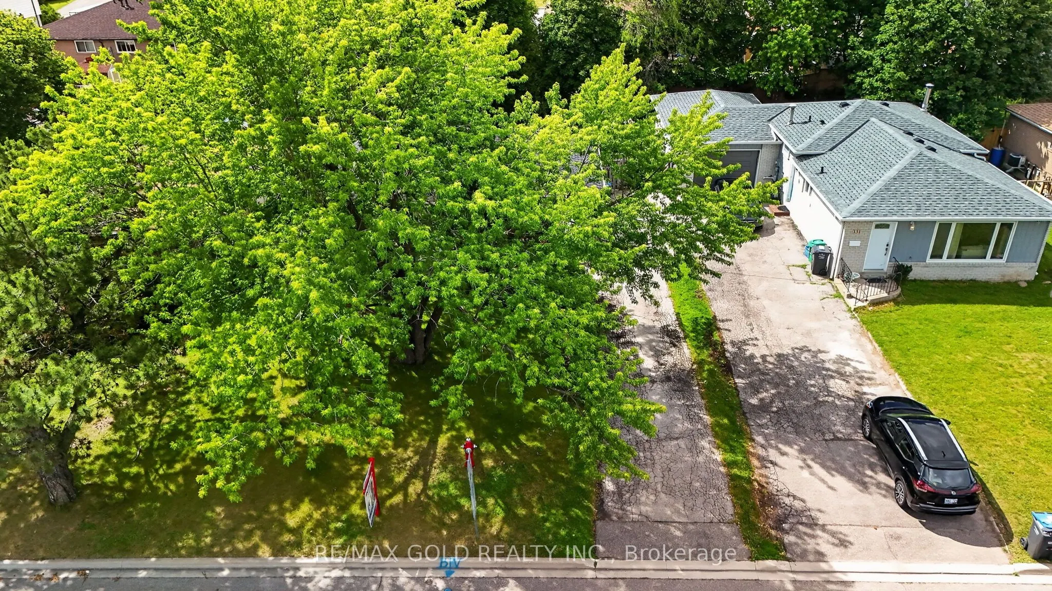 129 Folkstone Crescent