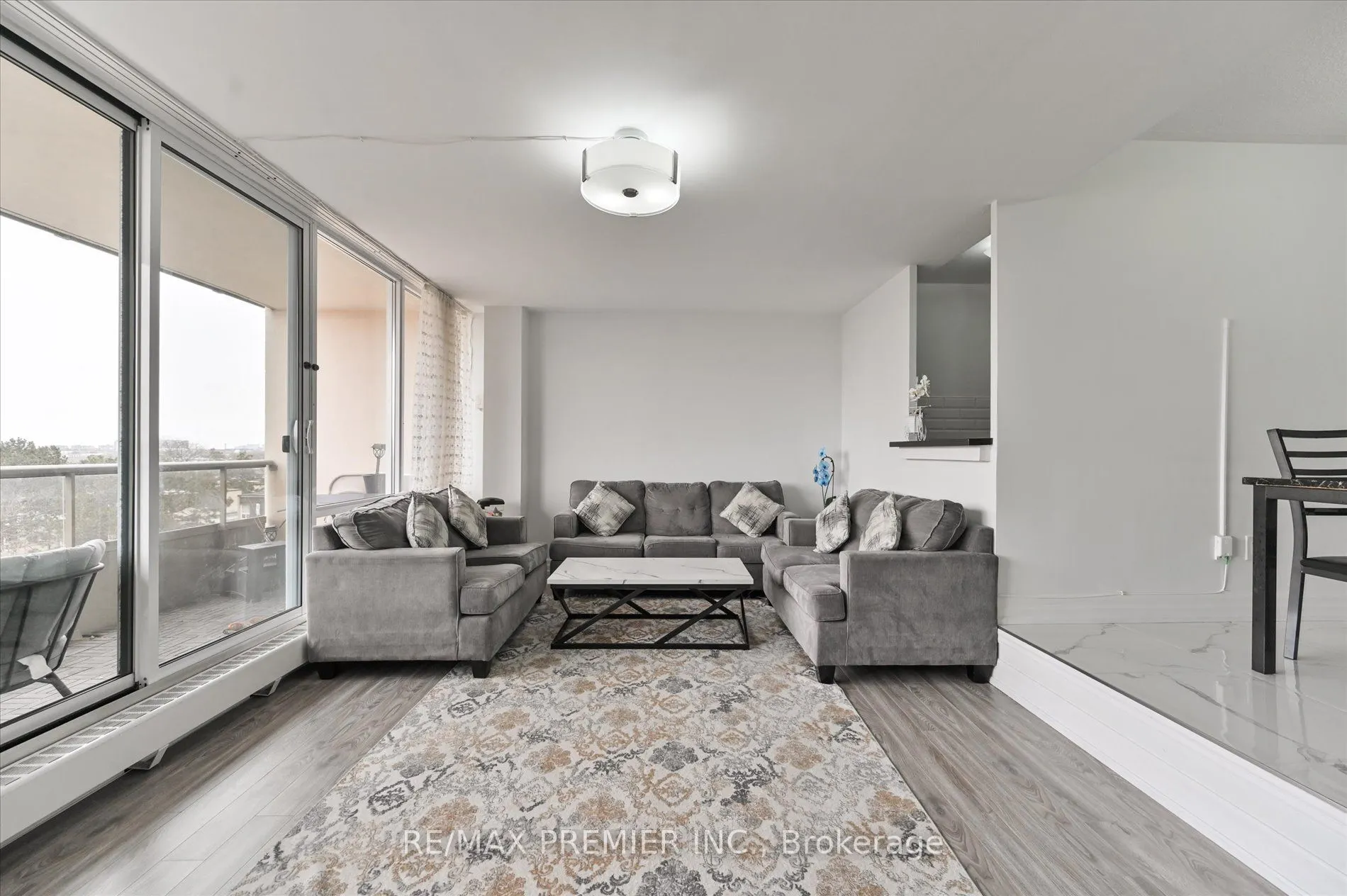 25 Four Winds Drive #604