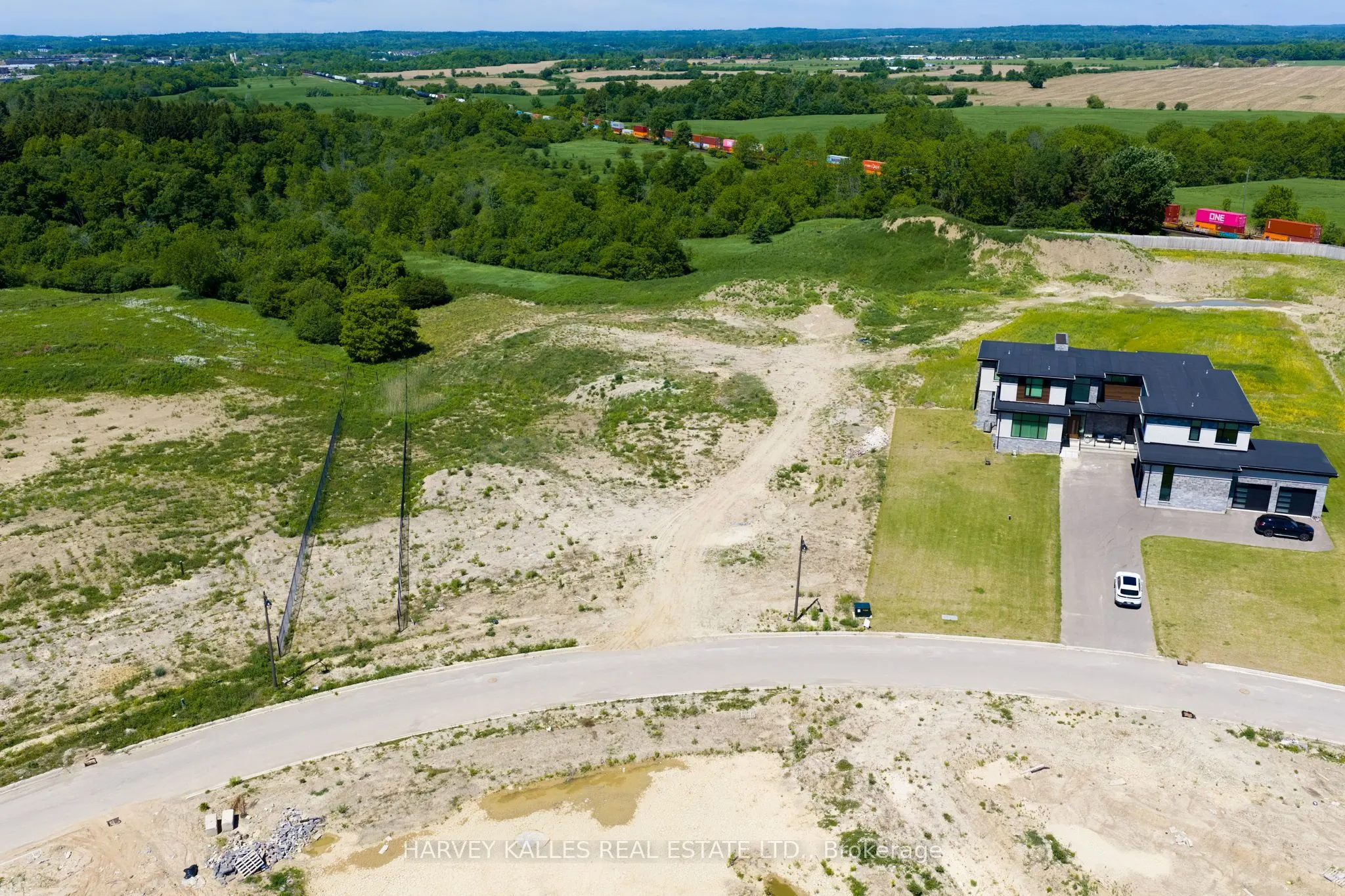 24 Sugarbush Court