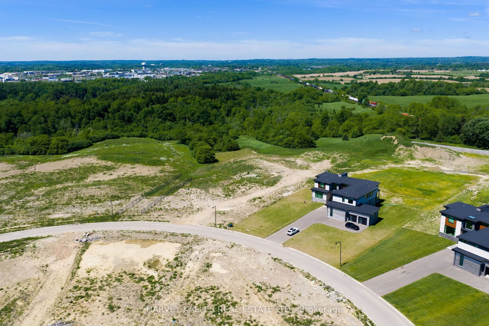24 Sugarbush Court