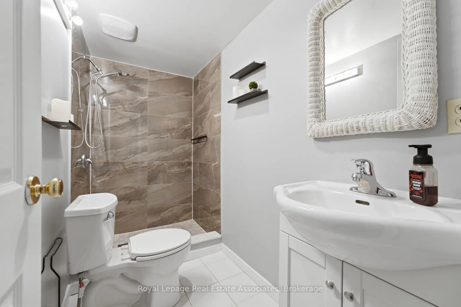 3050 Orleans Road #111