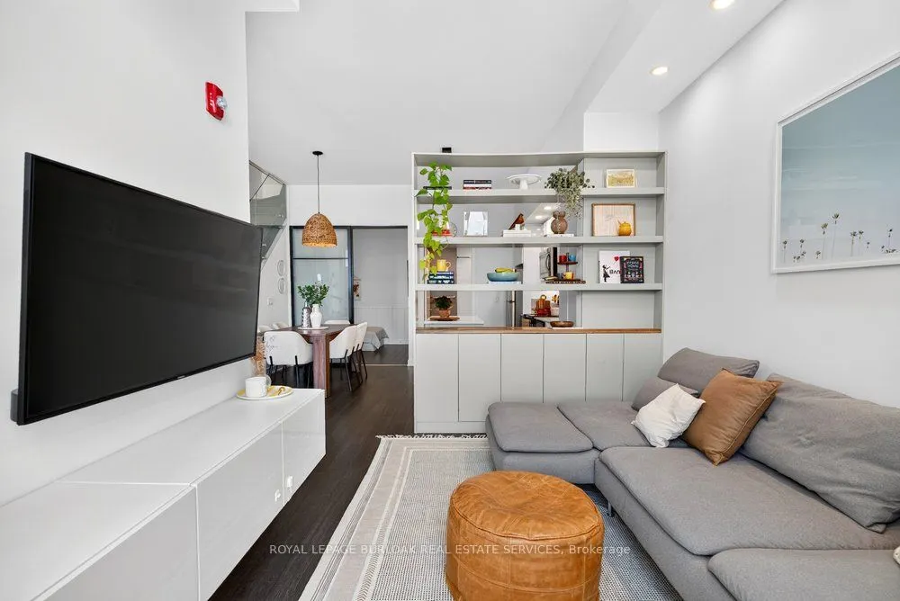 5240 Dundas Street #B209