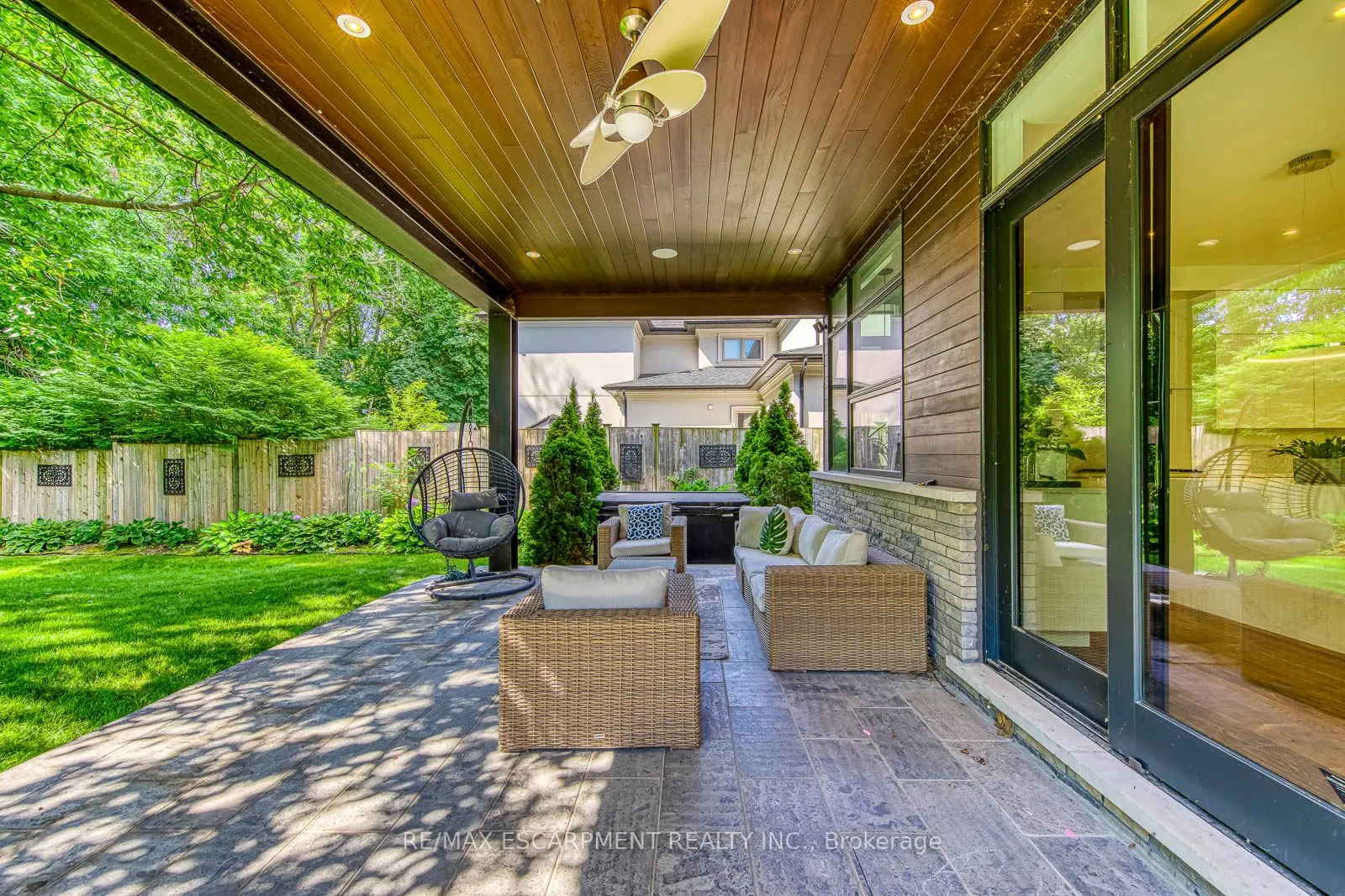 2104 DEVON Road