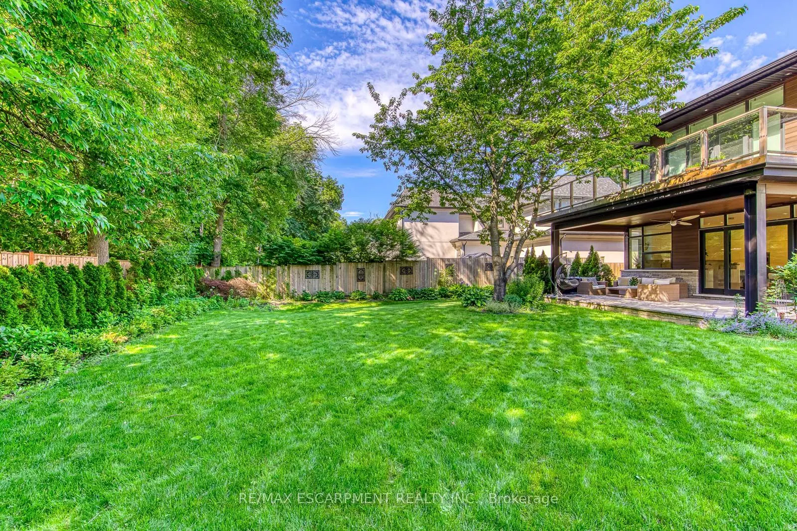 2104 DEVON Road