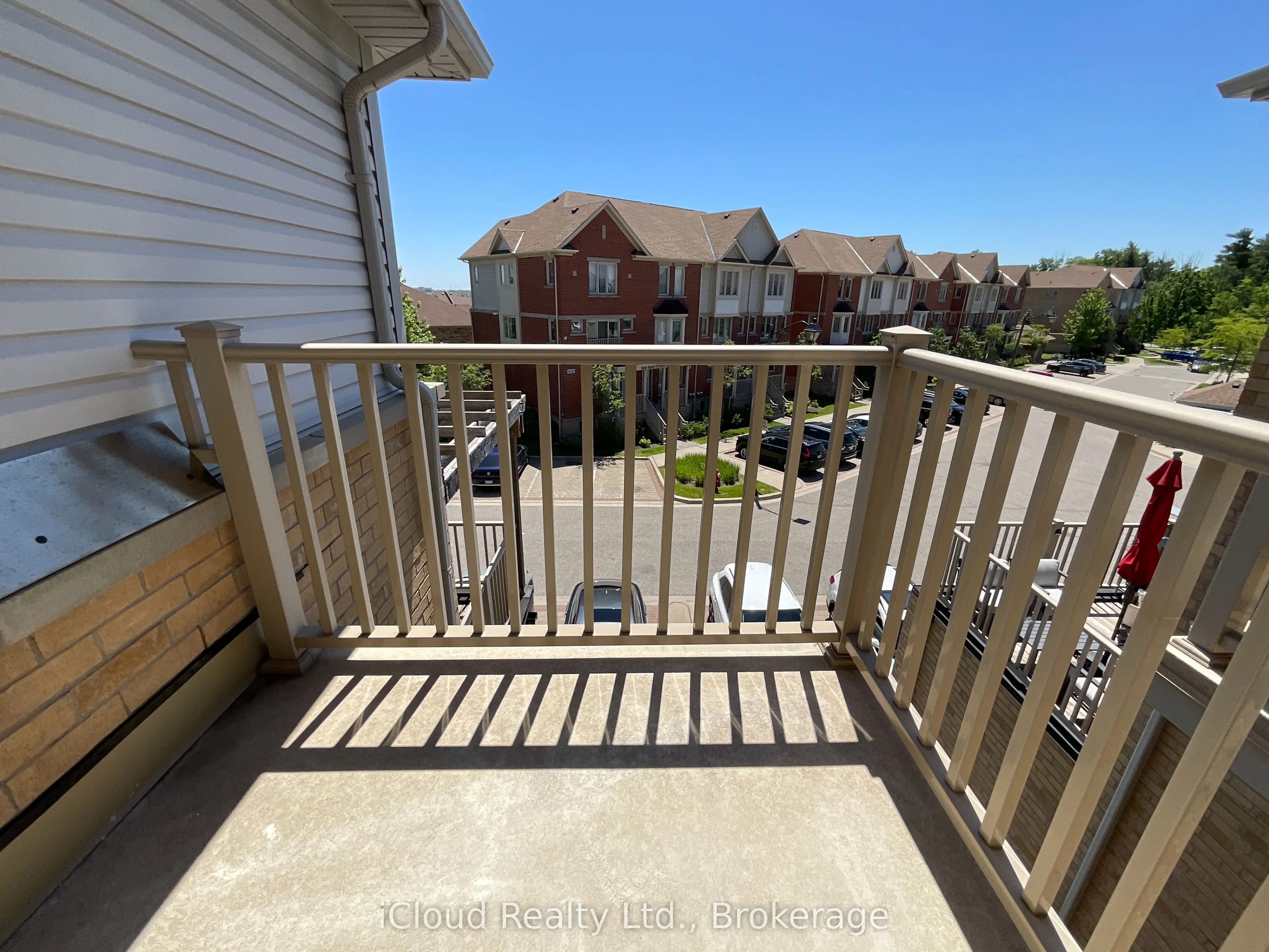 3070 Thomas Street #8
