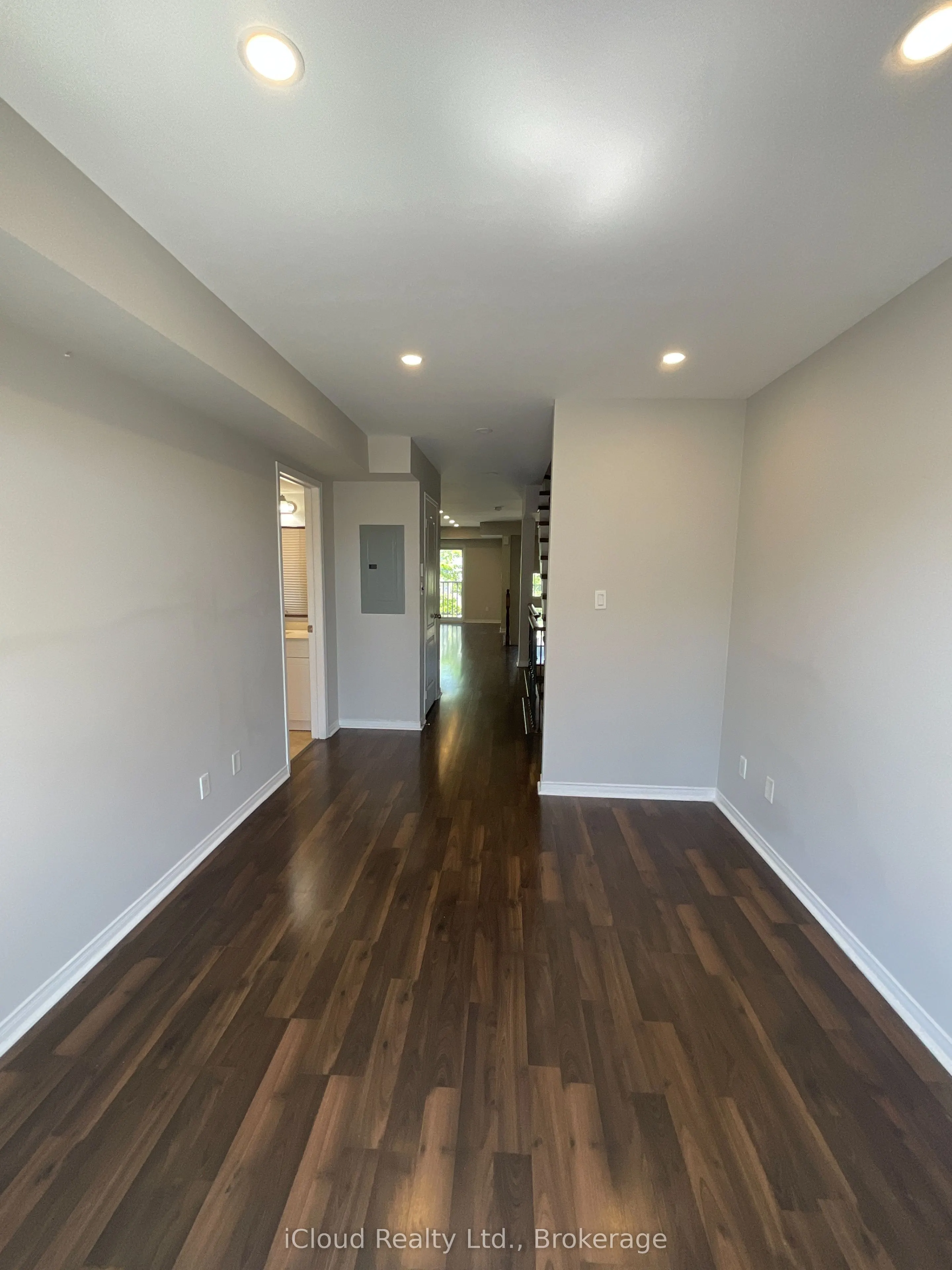3070 Thomas Street #8