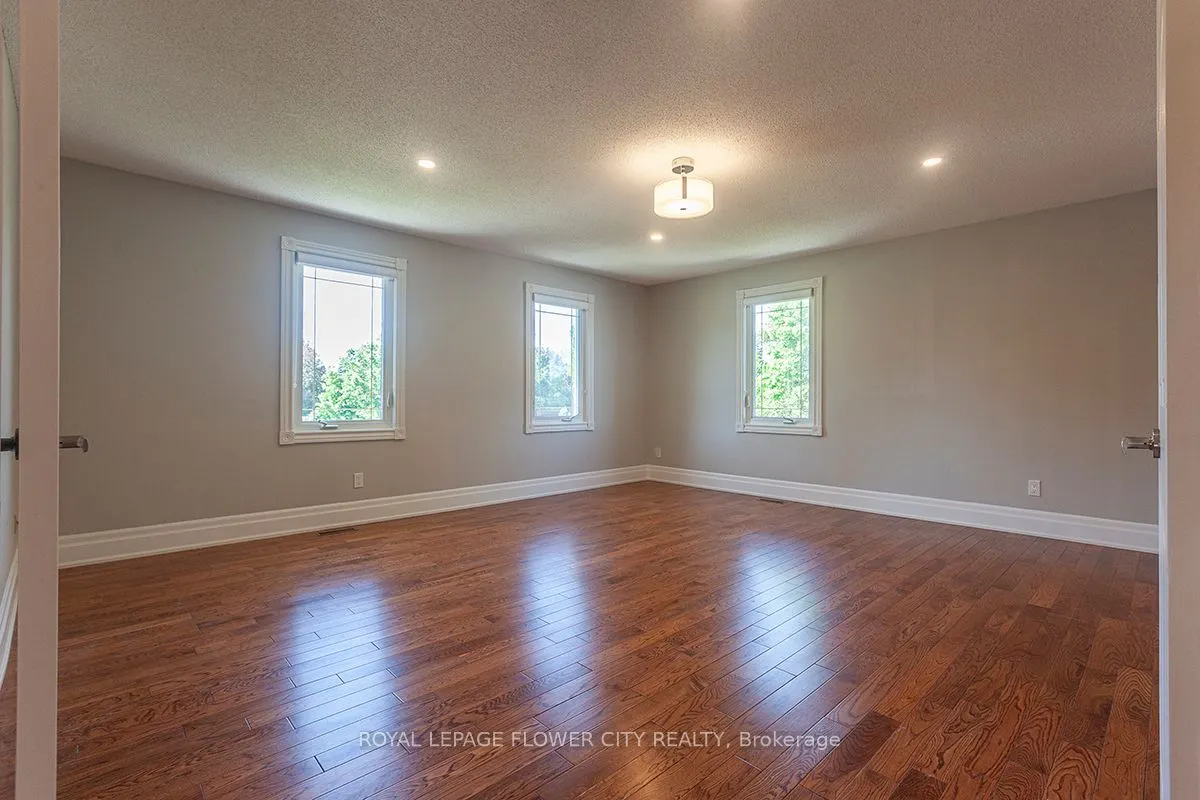 1 St Michaels Crescent