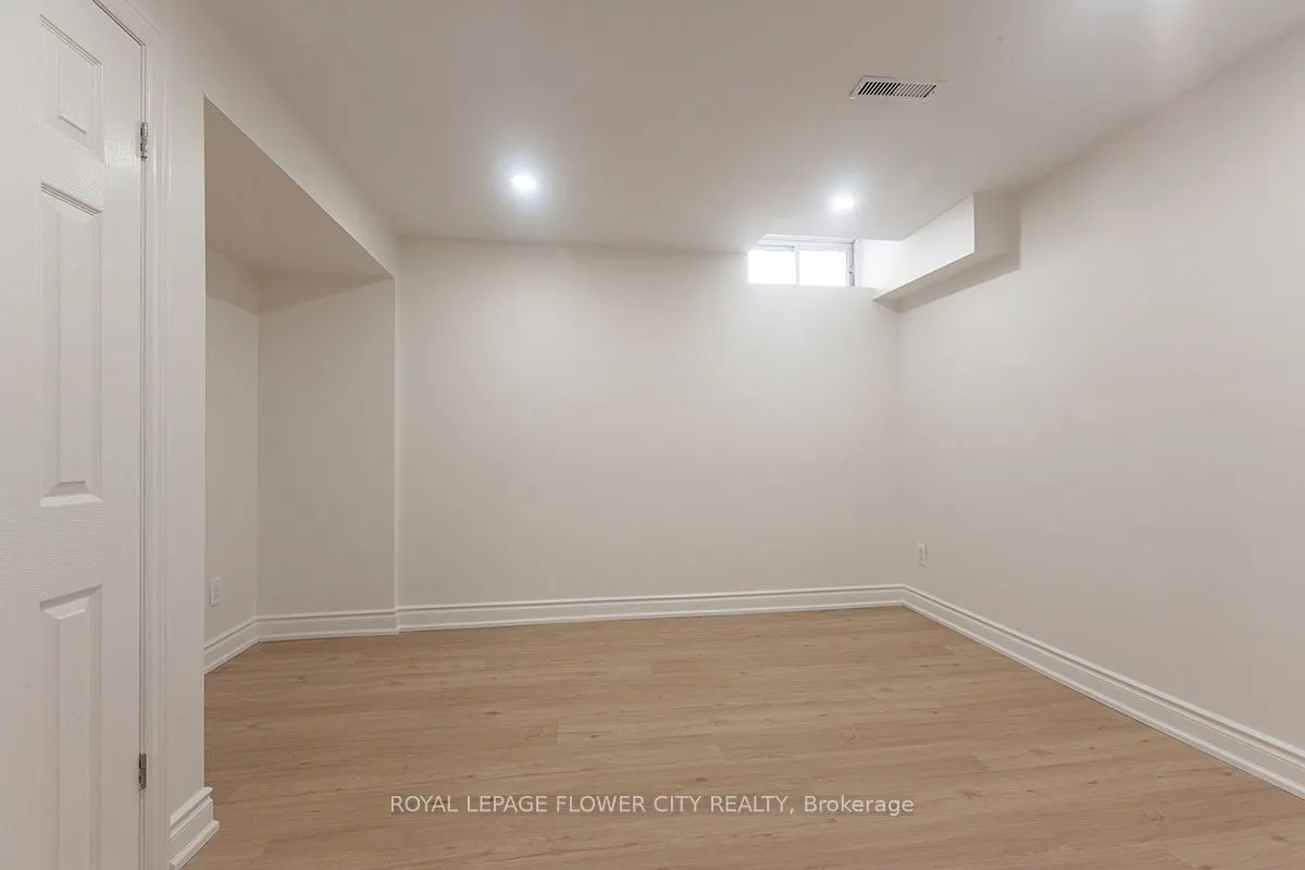 1 St Michaels Crescent