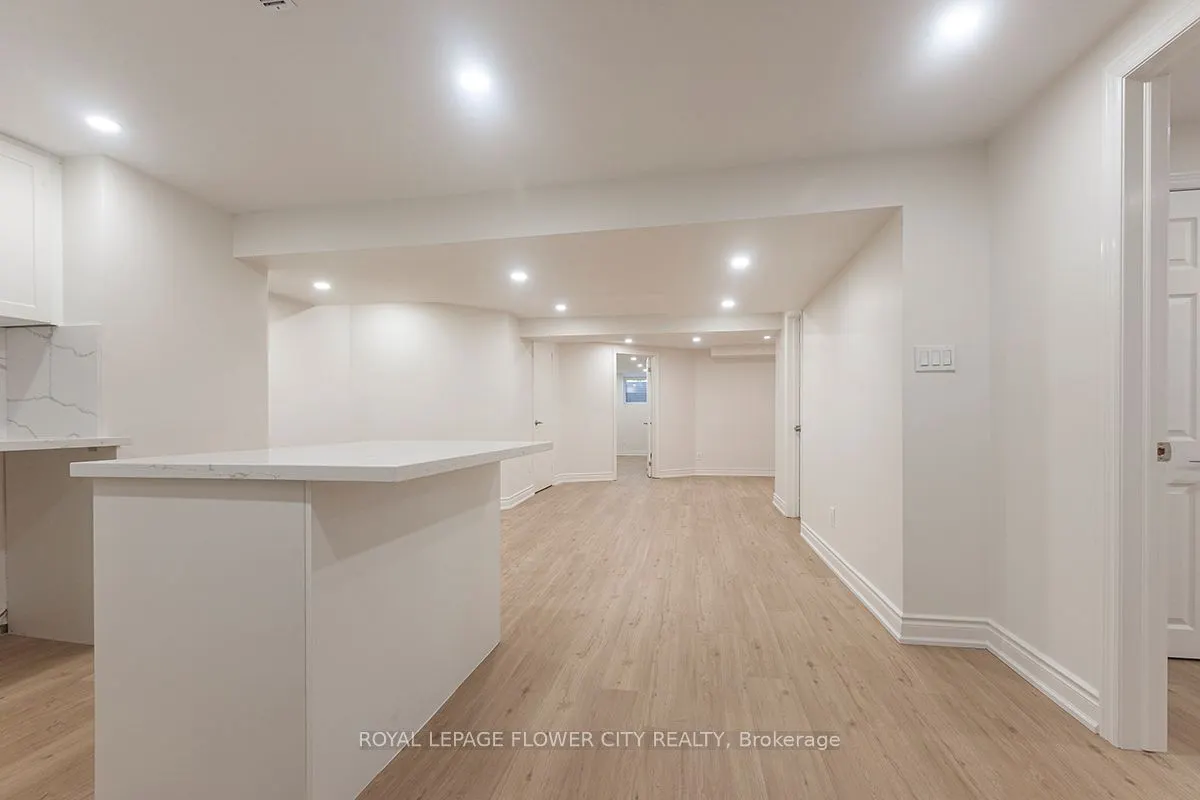 1 St Michaels Crescent