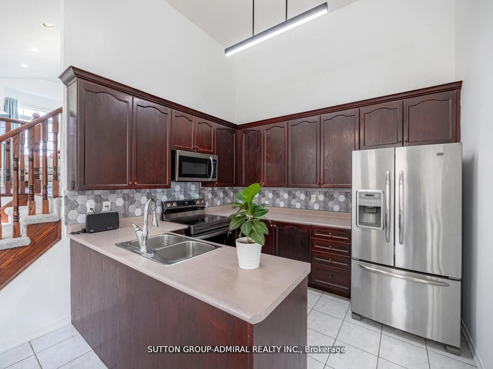 101 River Rock Crescent