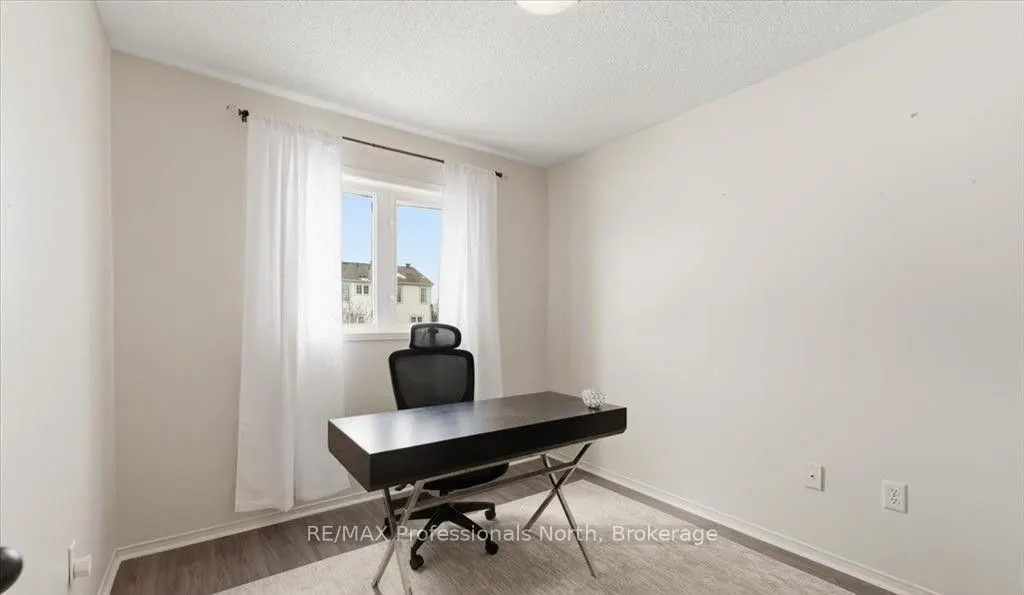 98 Roxton Road