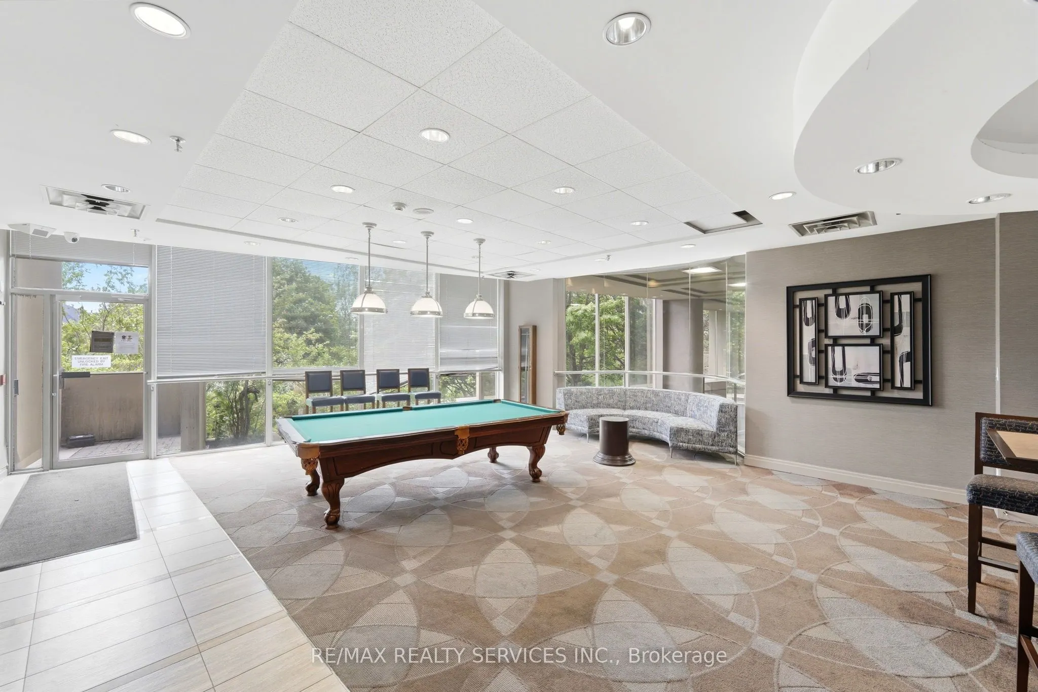 50 Eglinton Avenue W #2007
