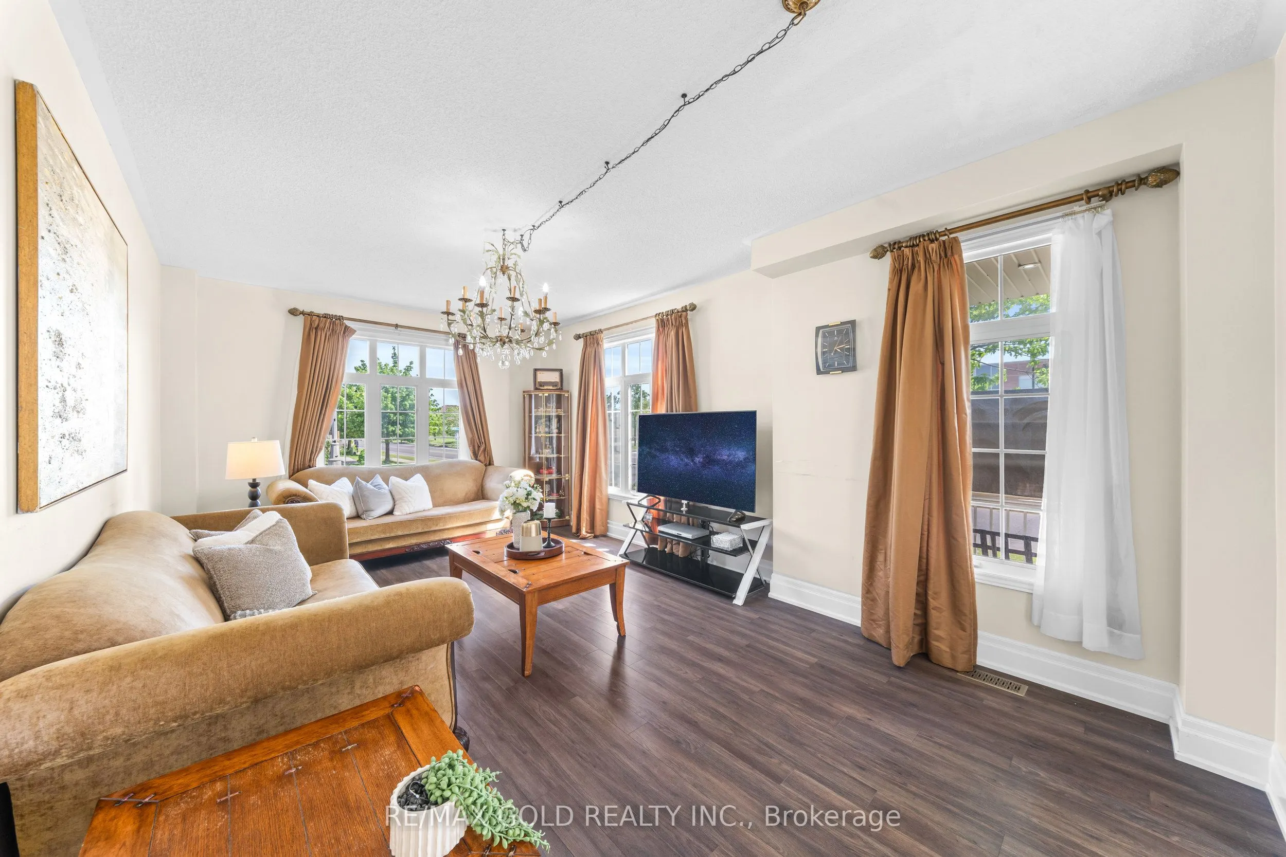 261 Mountainash Road