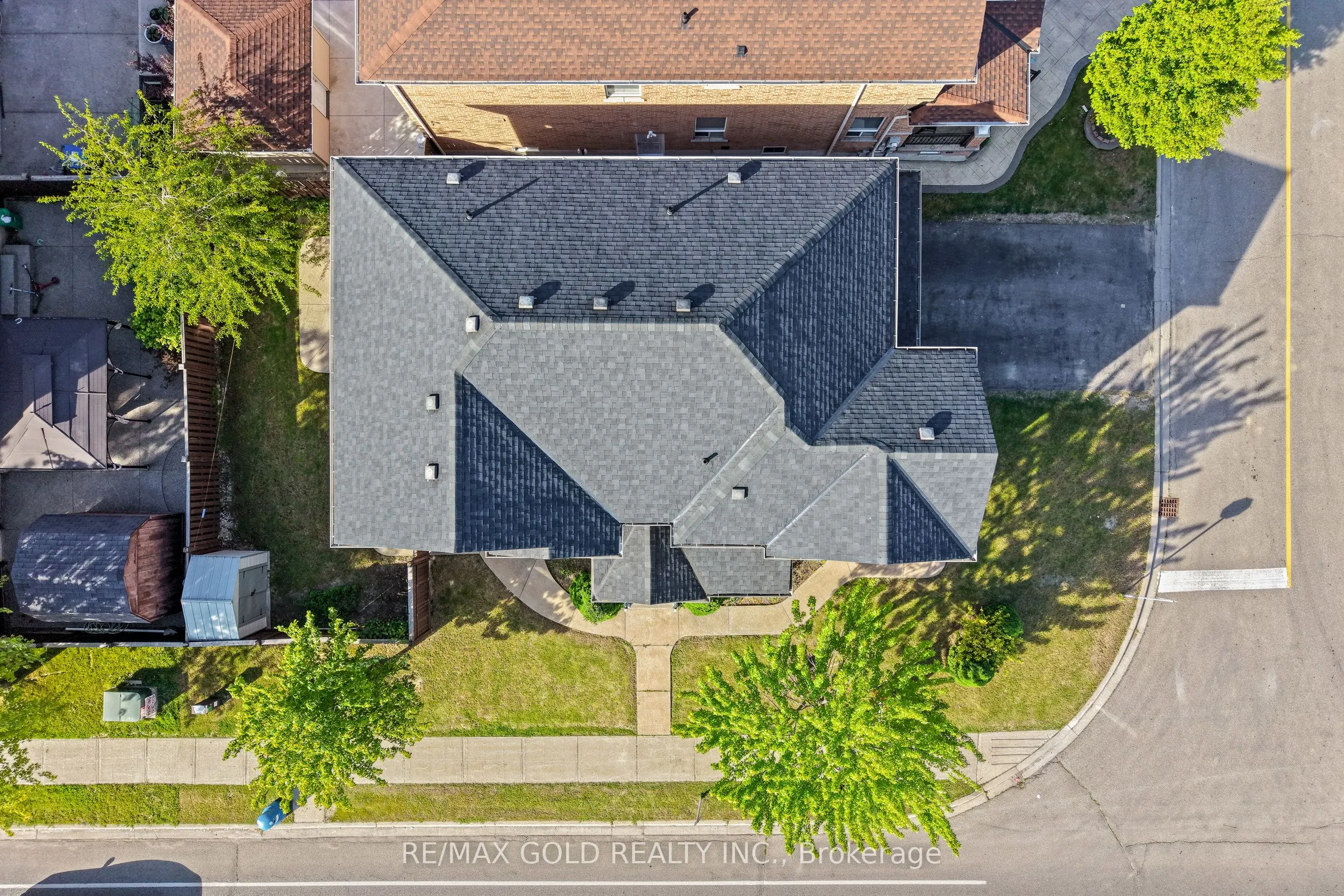 261 Mountainash Road