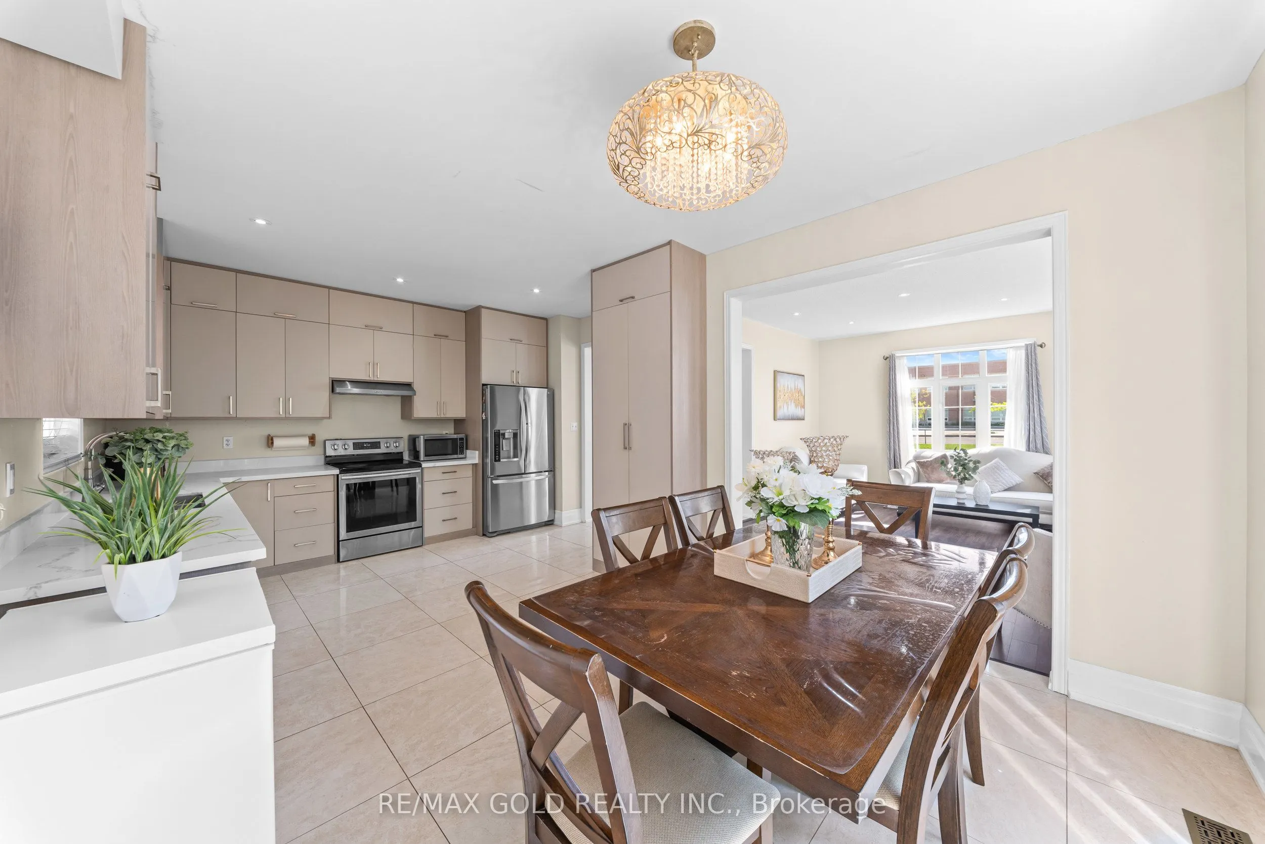 261 Mountainash Road