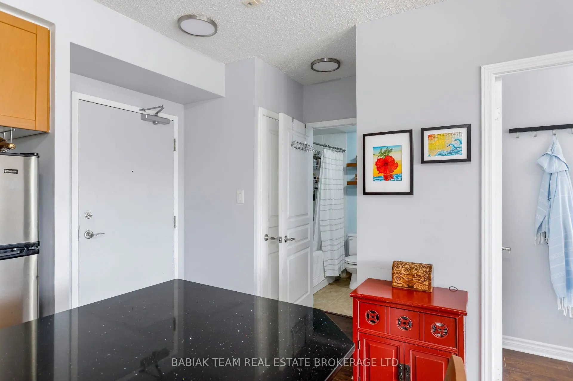 2495 Dundas Street West Street #307