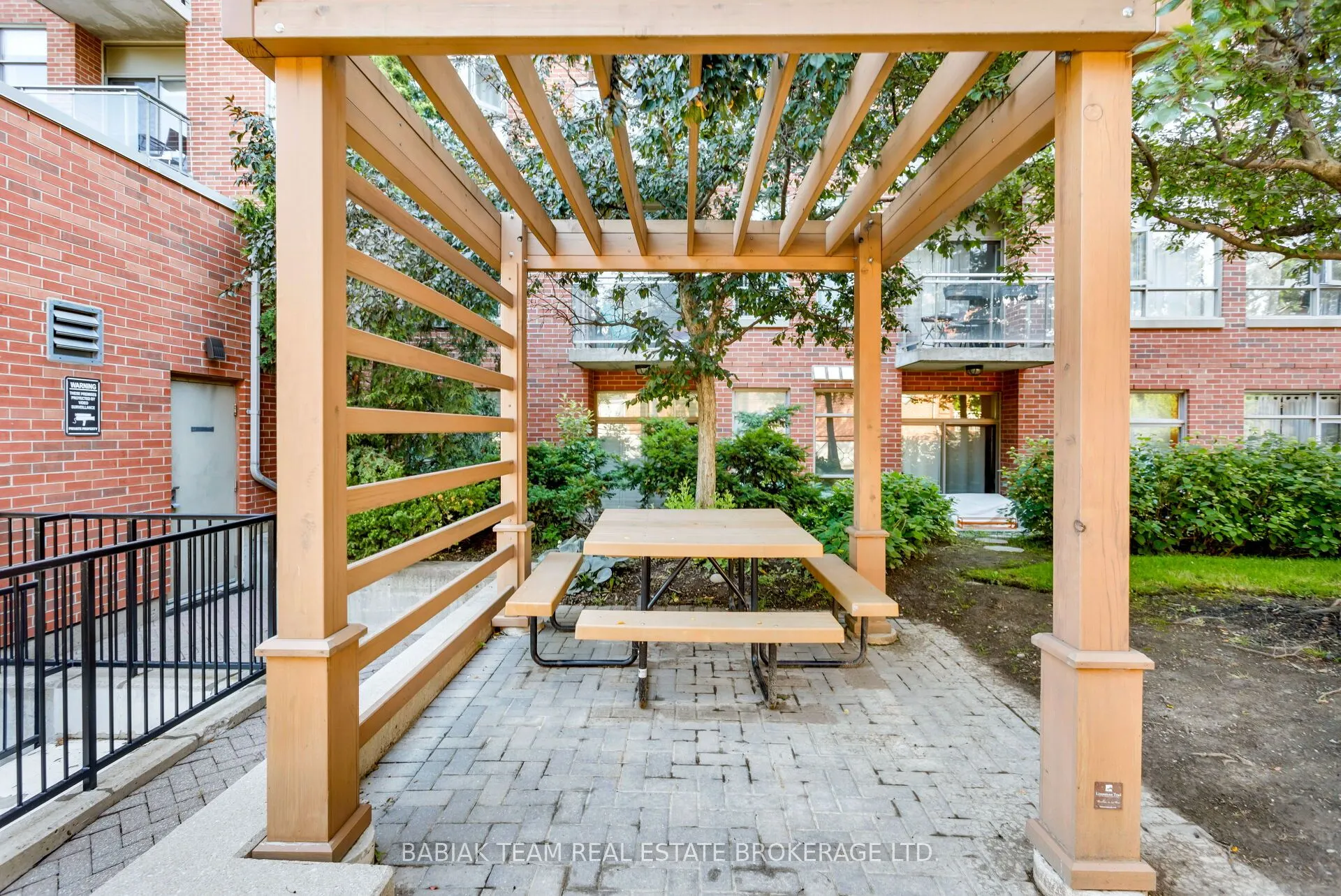 2495 Dundas Street West Street #307