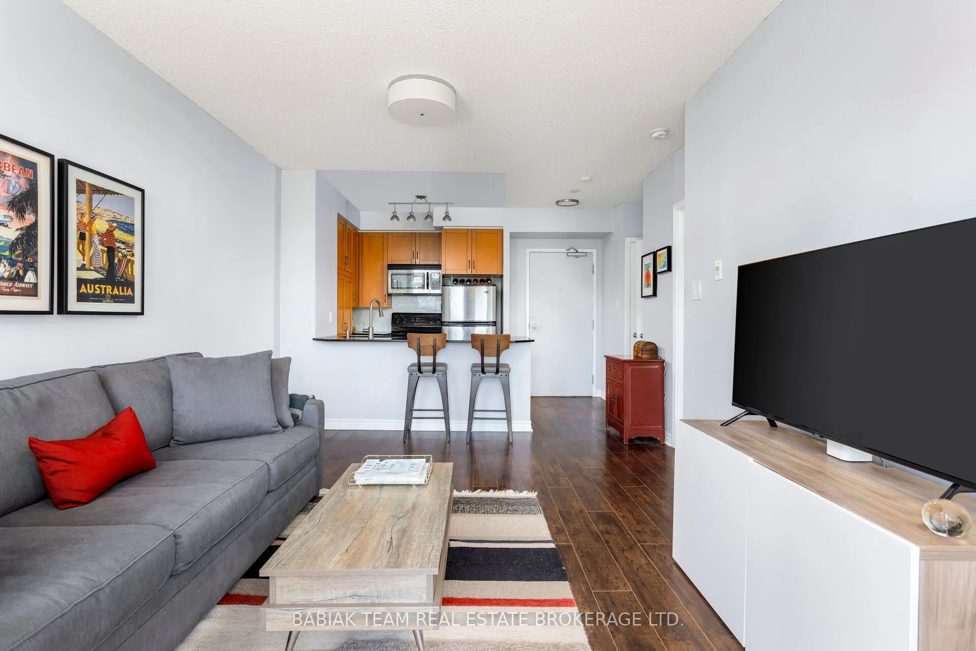 2495 Dundas Street West Street #307