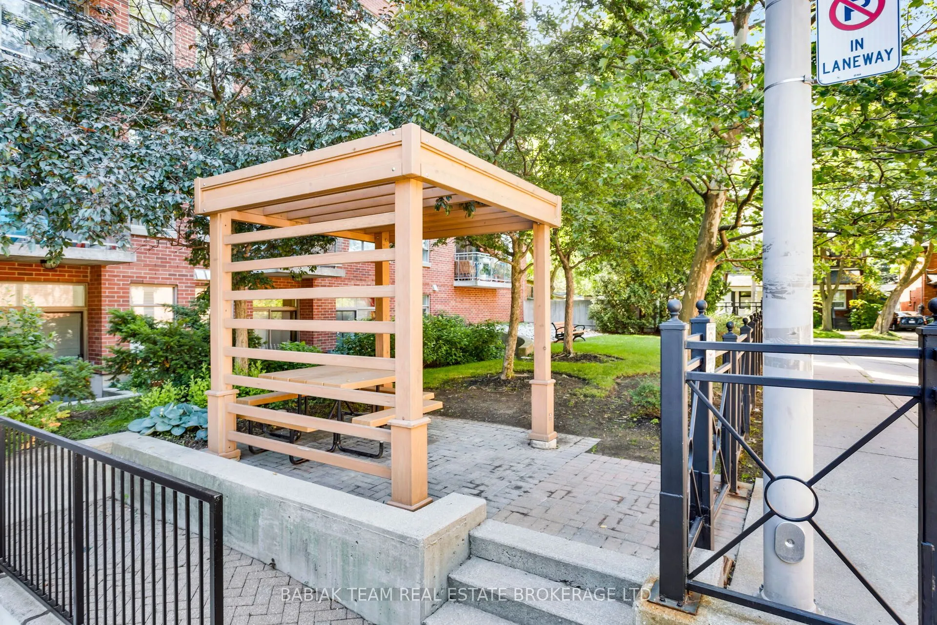 2495 Dundas Street West Street #307