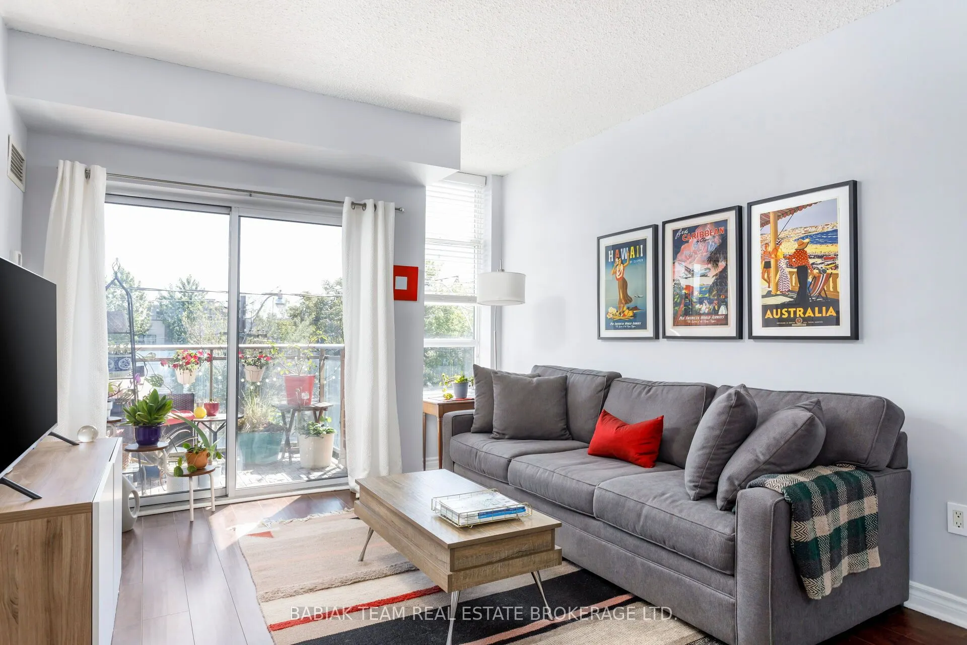 2495 Dundas Street West Street #307