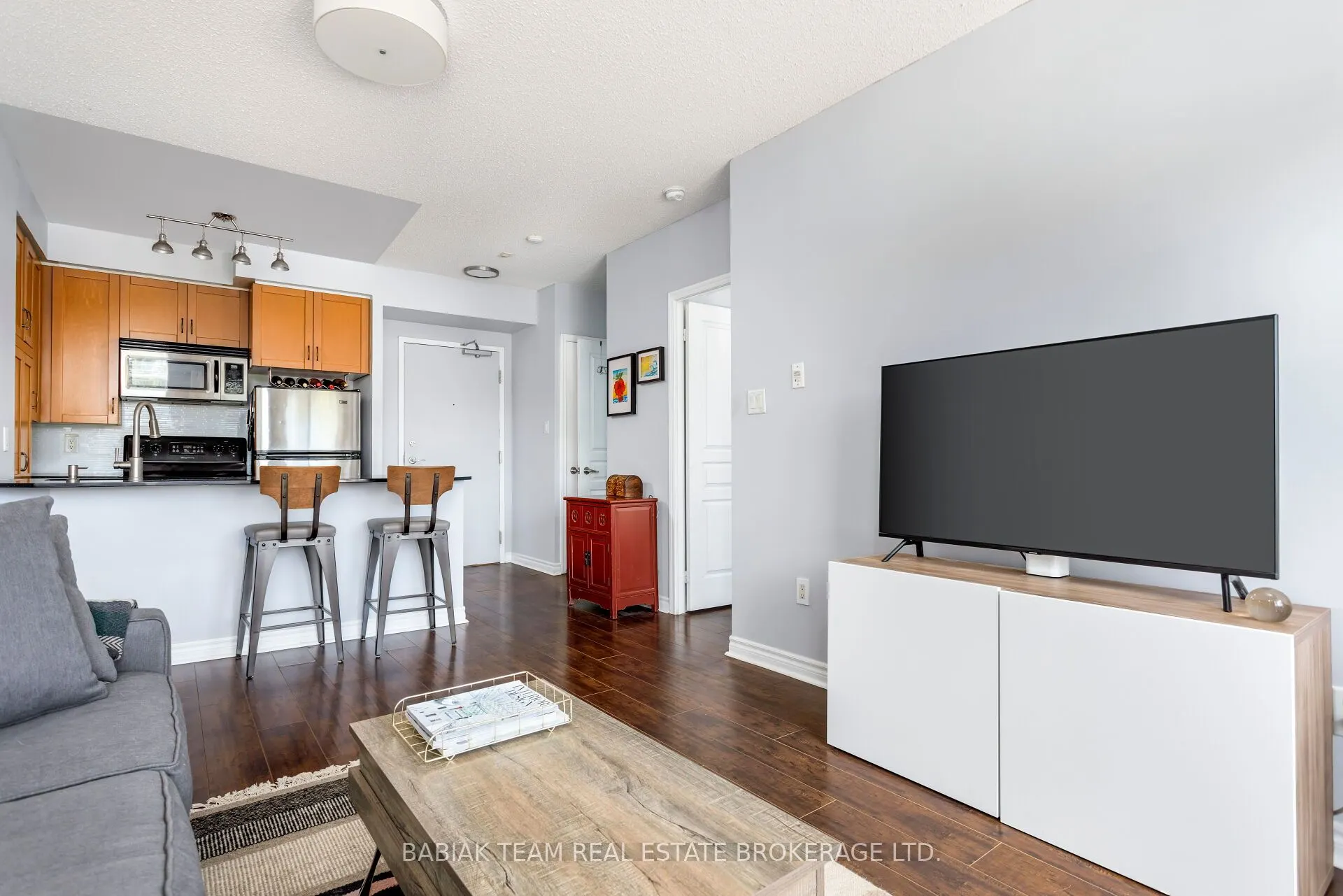 2495 Dundas Street West Street #307