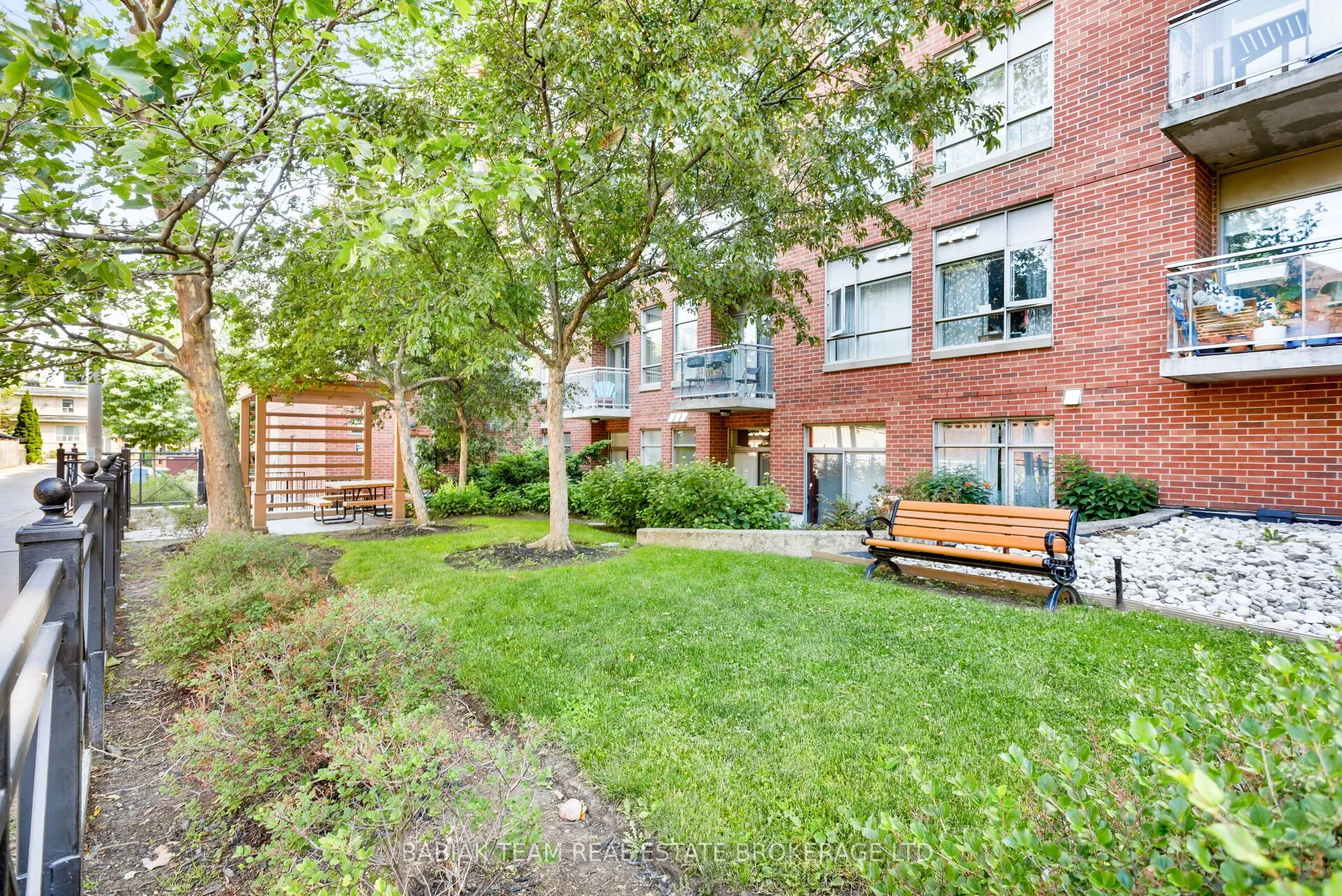 2495 Dundas Street West Street #307