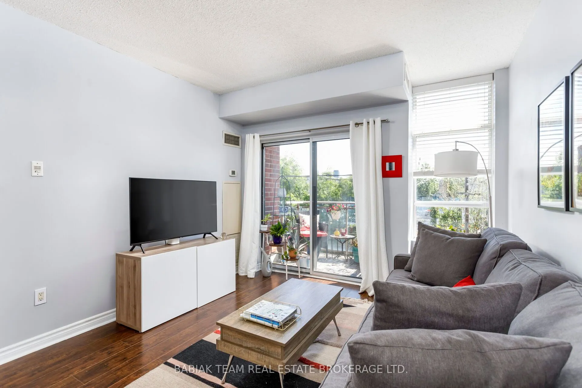 2495 Dundas Street West Street #307