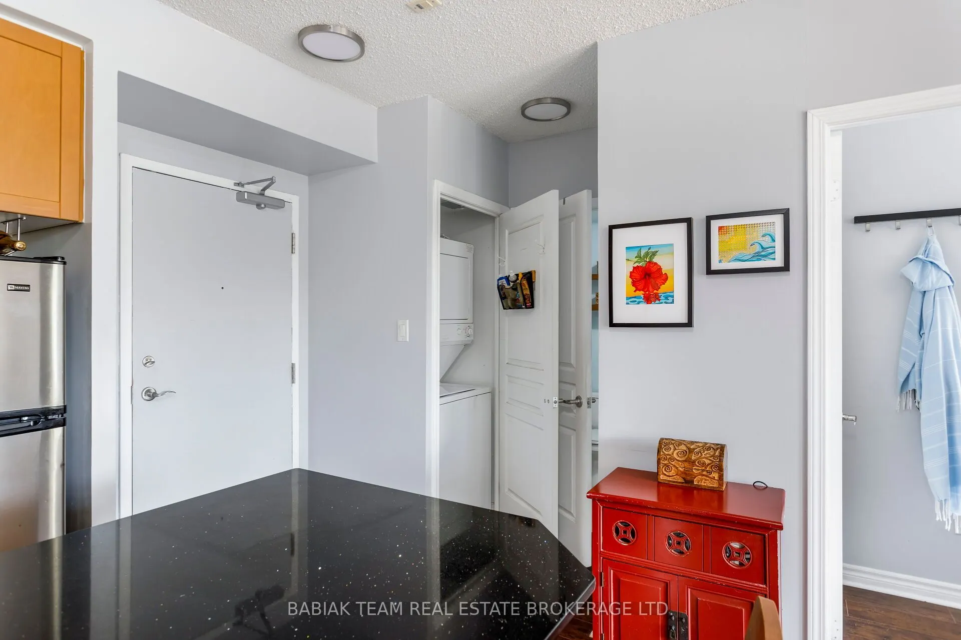 2495 Dundas Street West Street #307