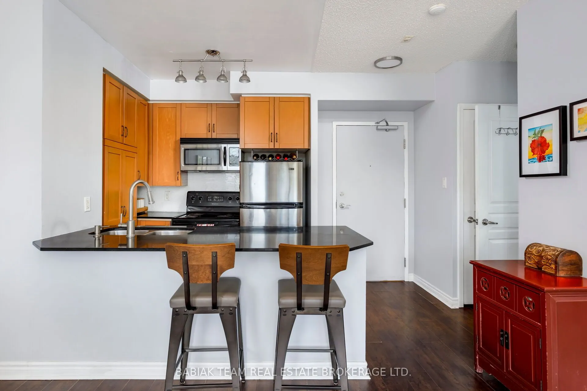 2495 Dundas Street West Street #307