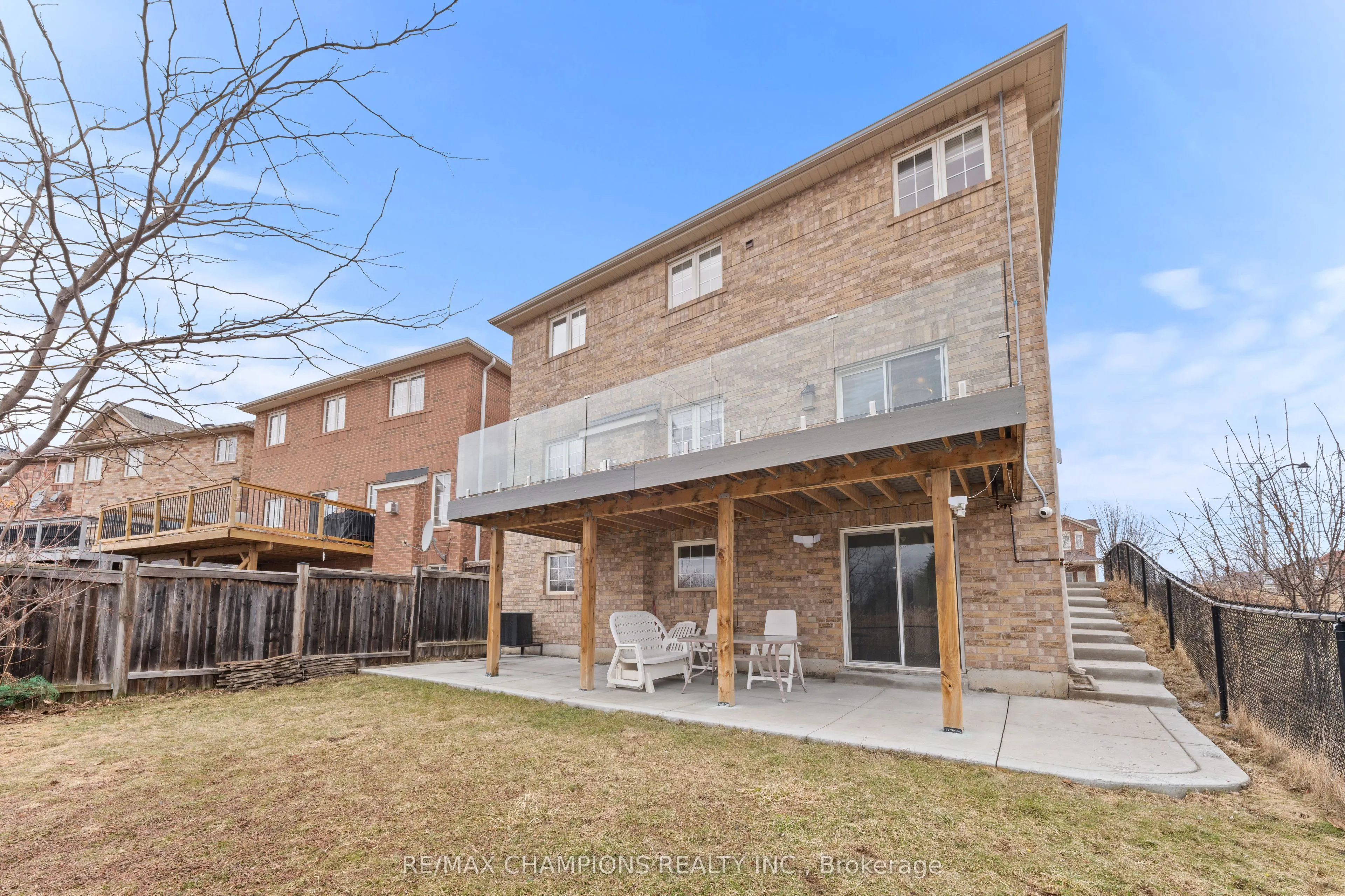 42 Abbotsbury Drive