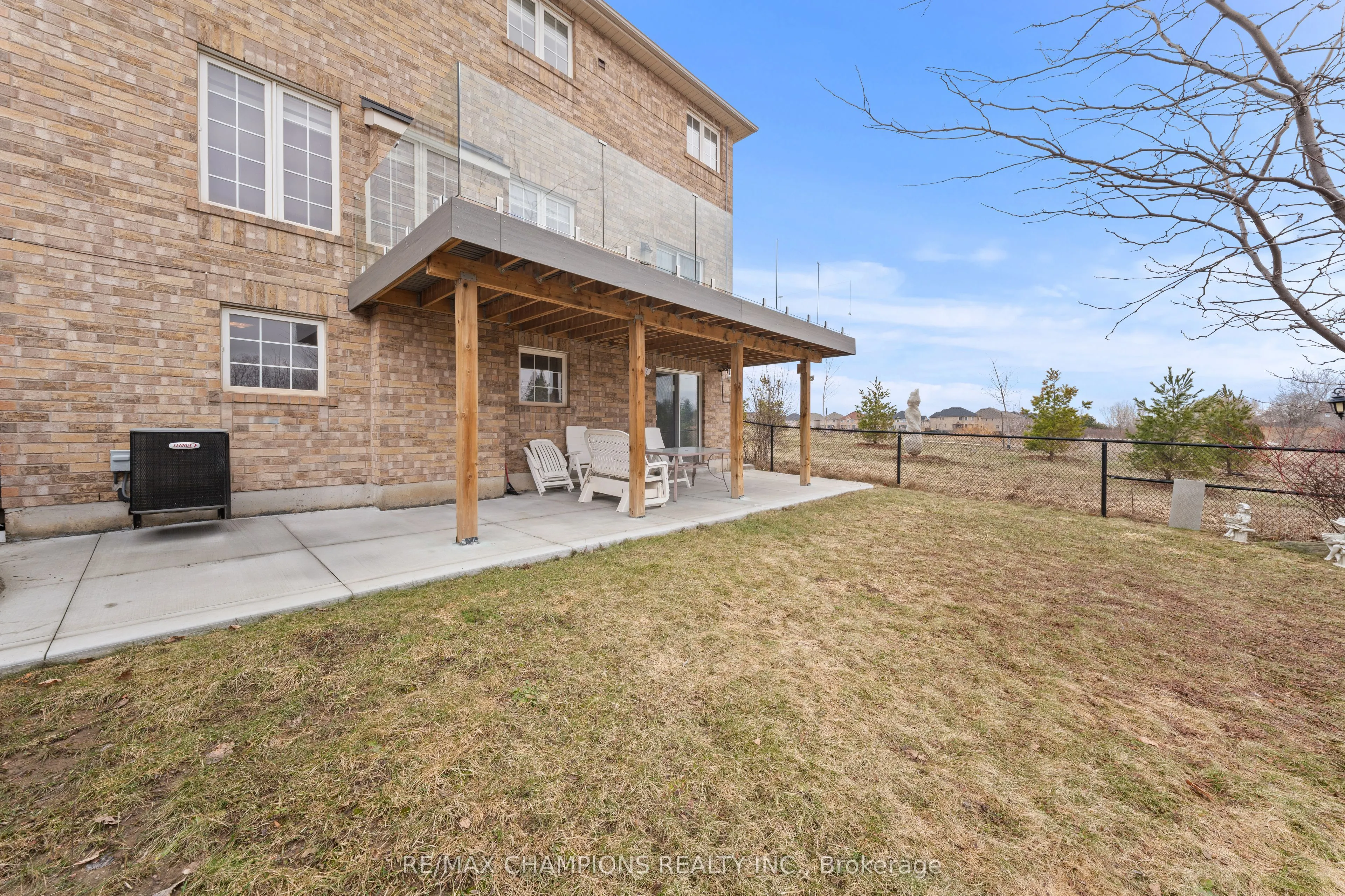 42 Abbotsbury Drive
