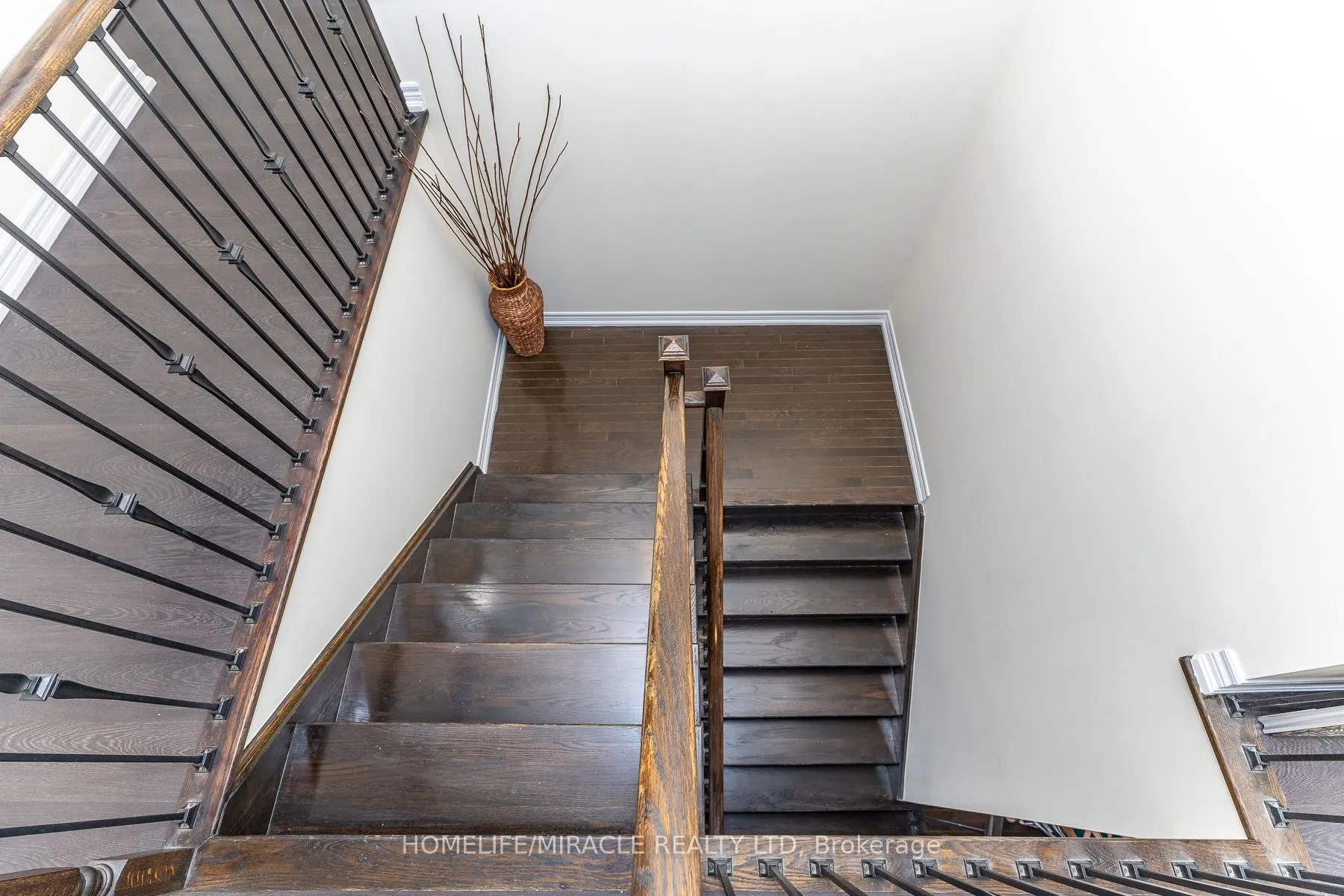 180 Bonnie Braes Drive