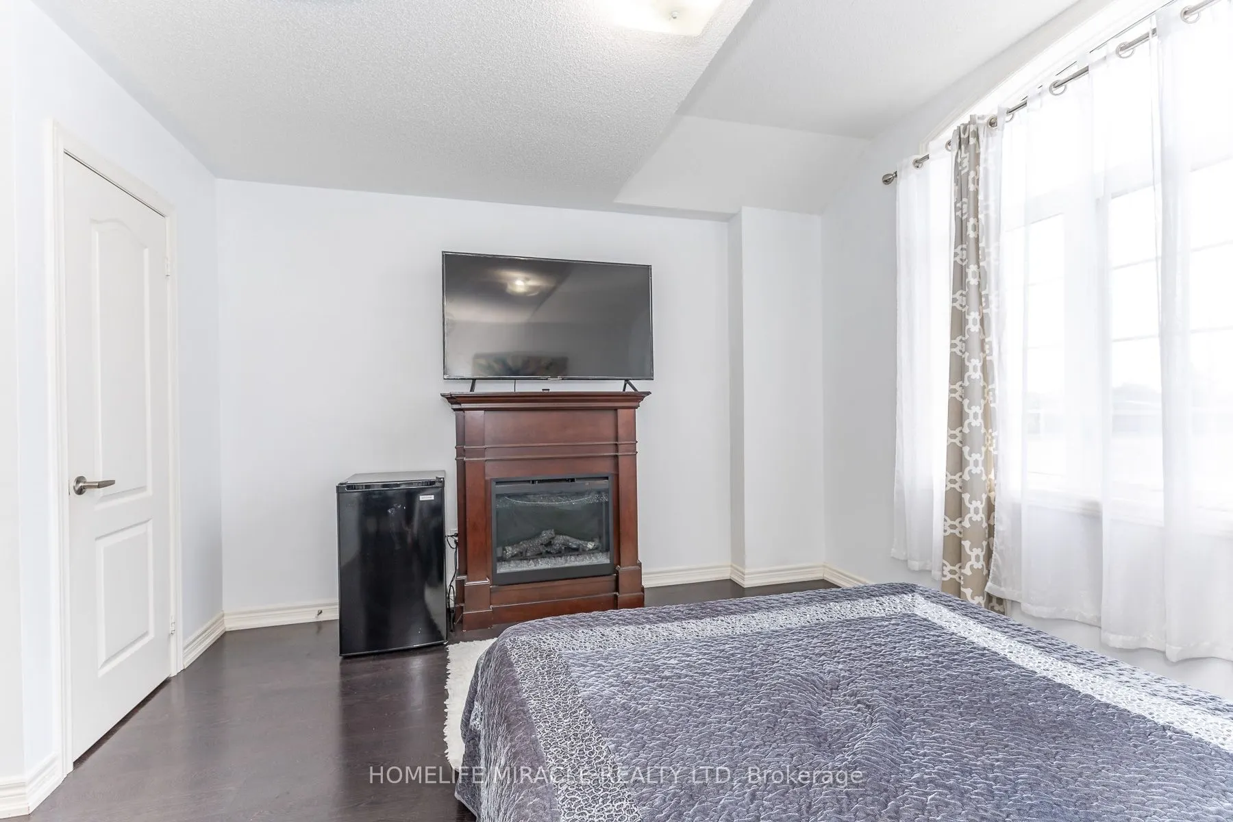 180 Bonnie Braes Drive