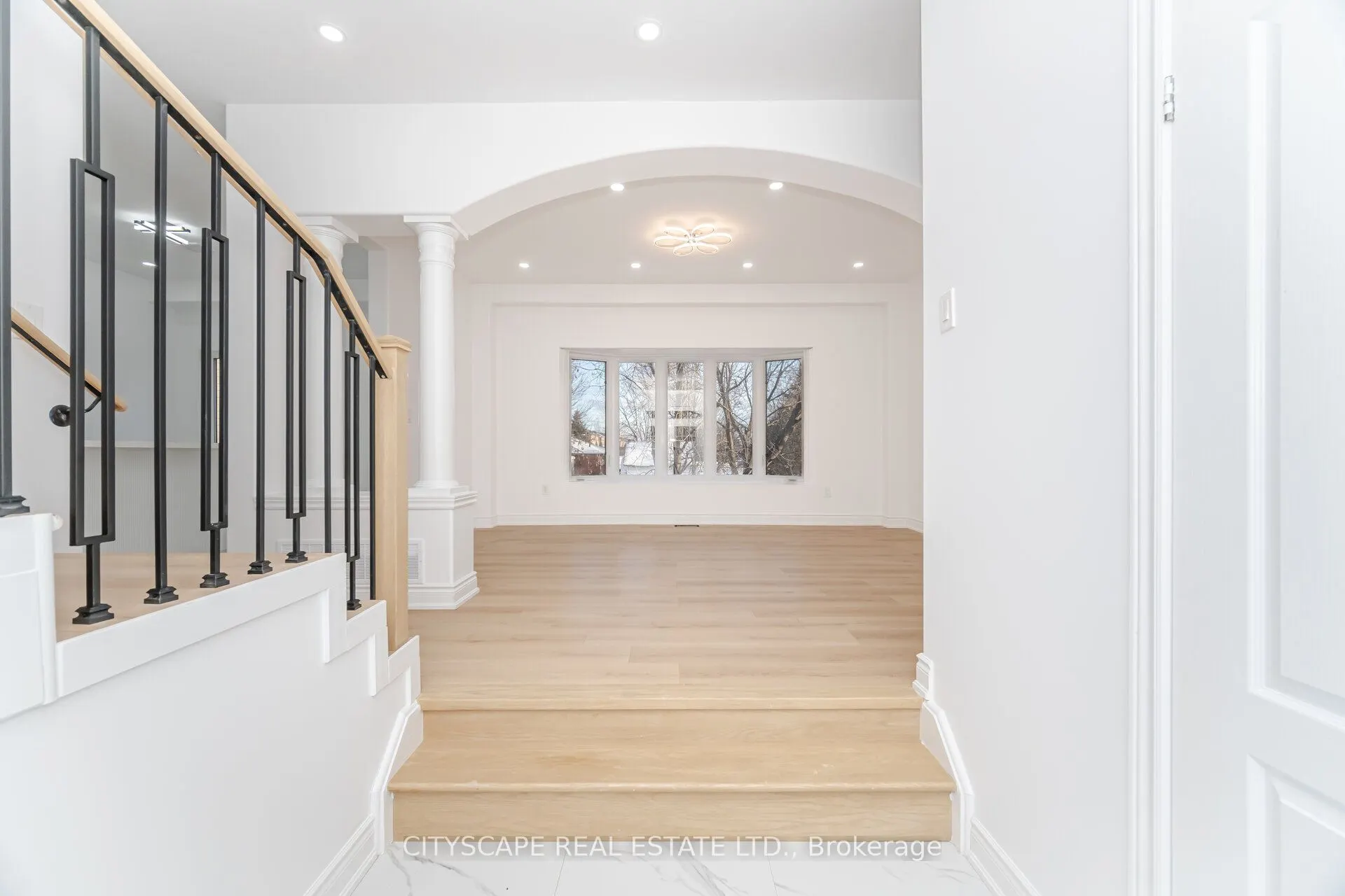 5843 Prairie Circle