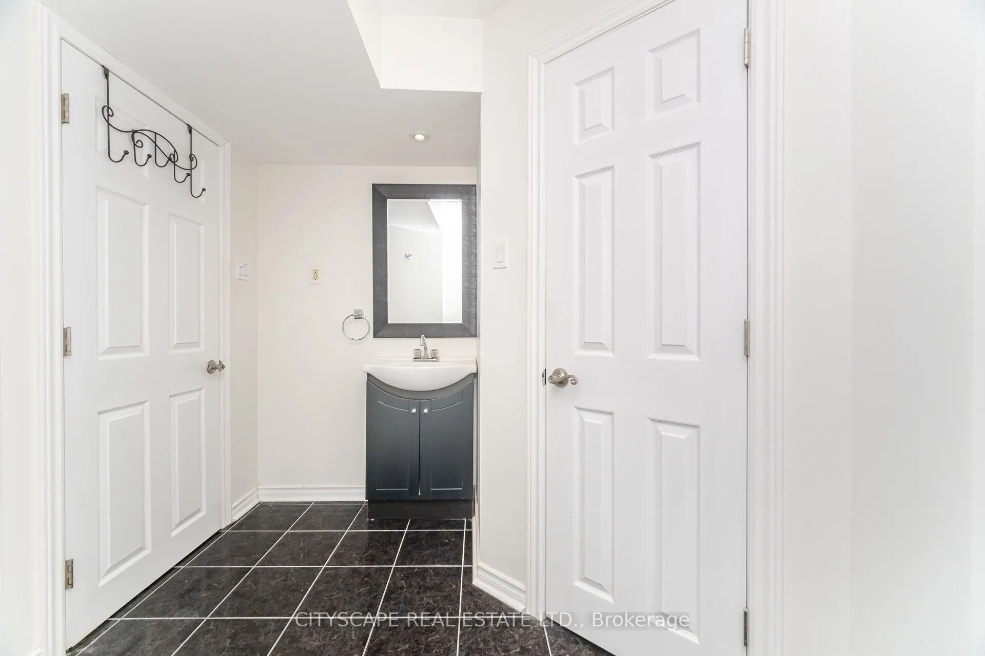 5843 Prairie Circle