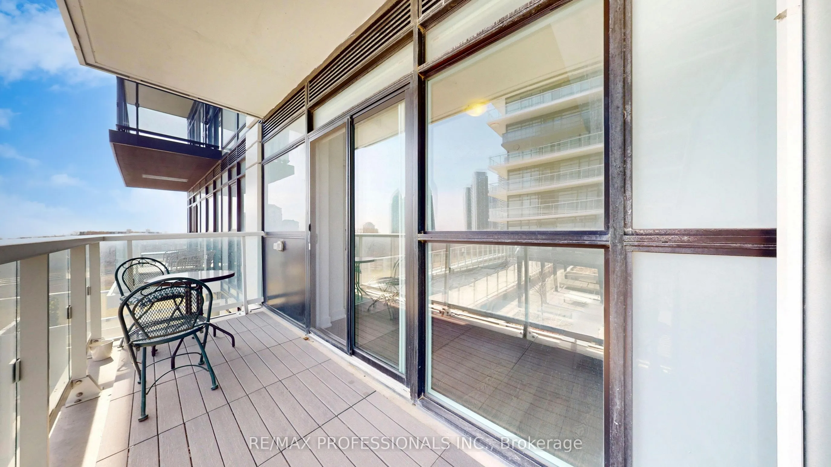 251 Manitoba Street #504