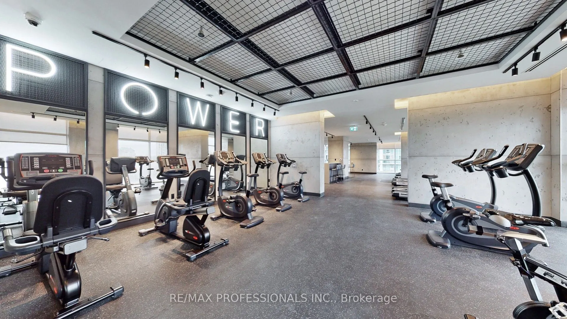 251 Manitoba Street #504