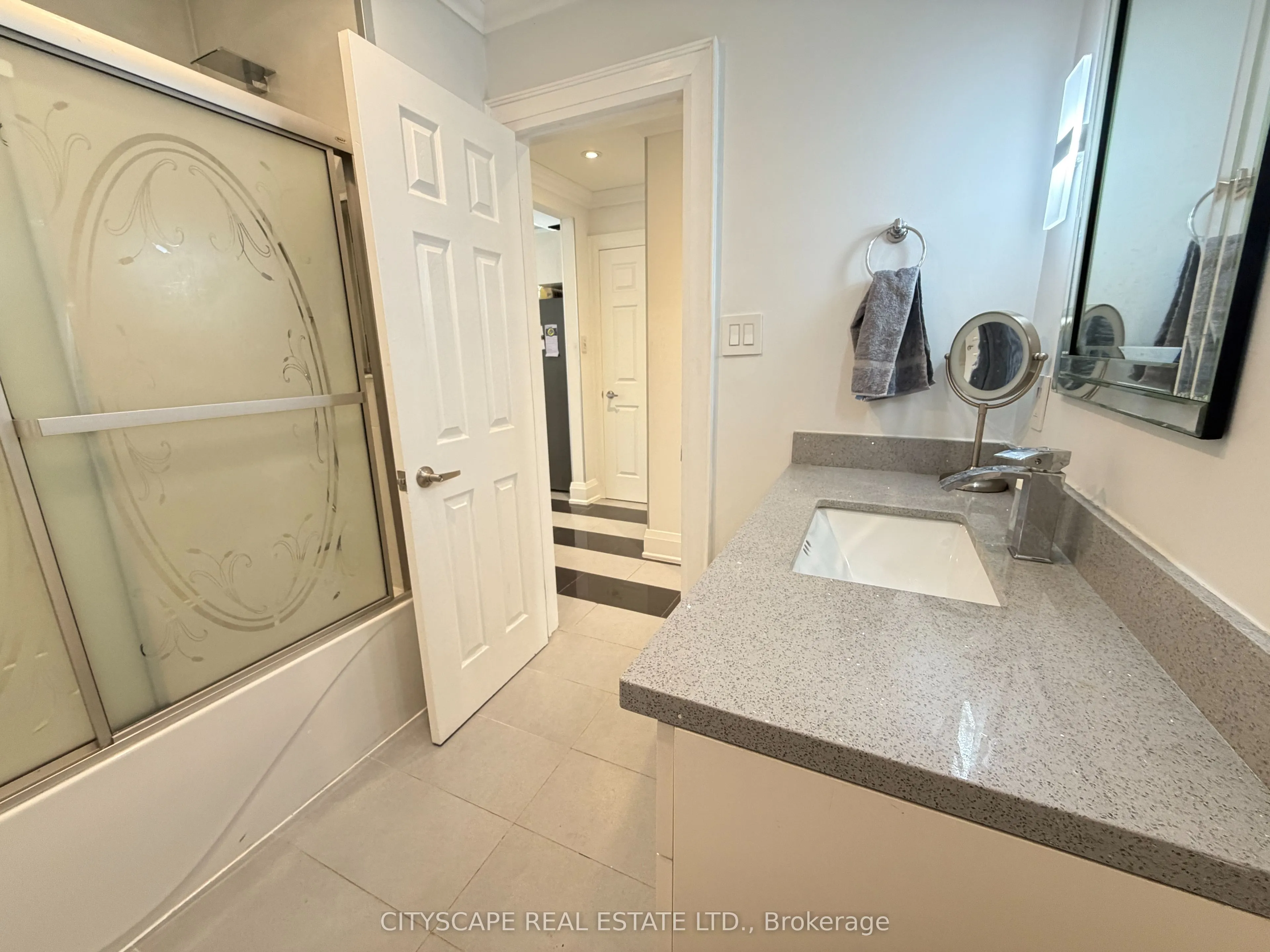 135 Bonham Boulevard #Upper