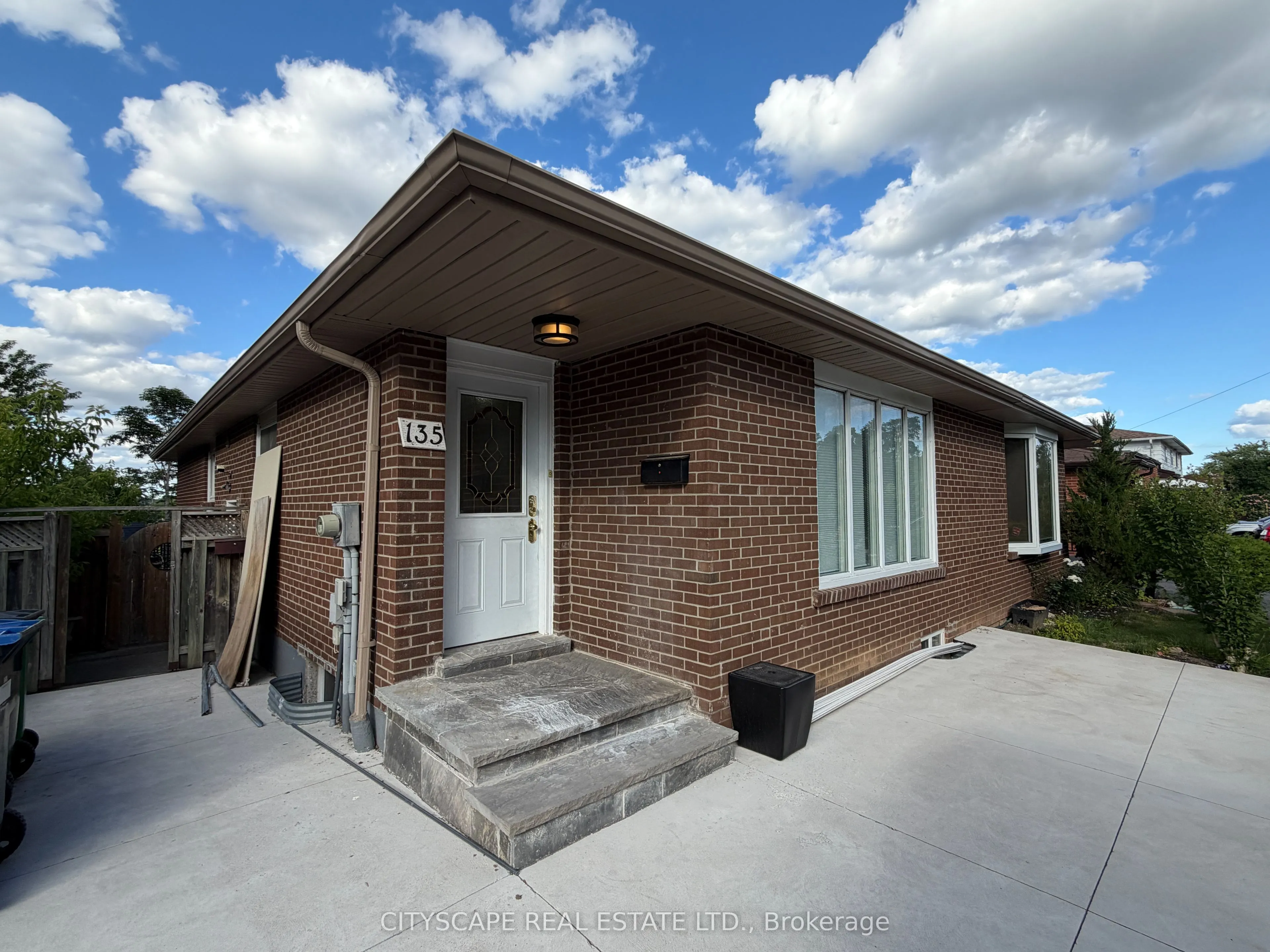 135 Bonham Boulevard #Upper