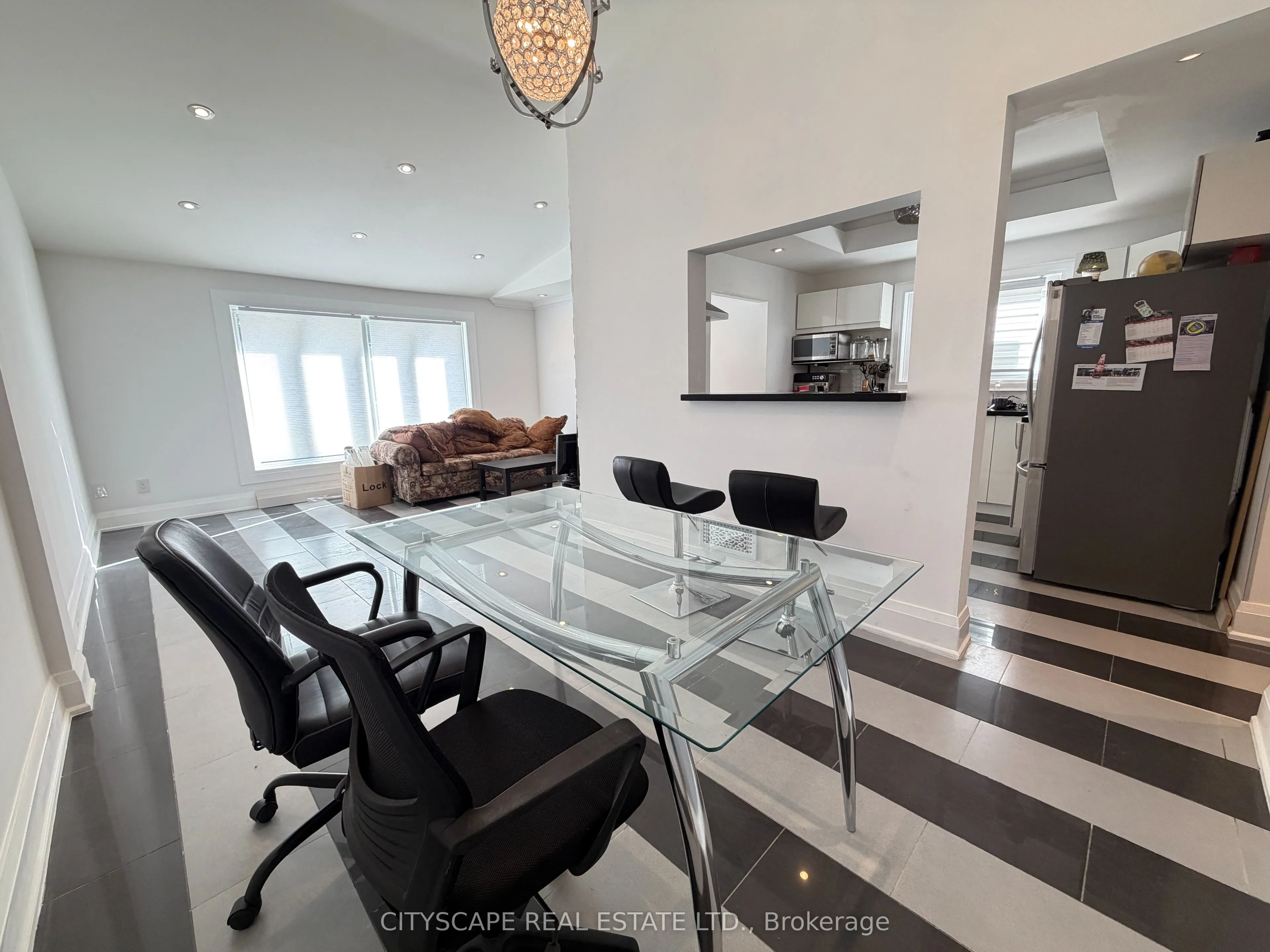 135 Bonham Boulevard #Upper