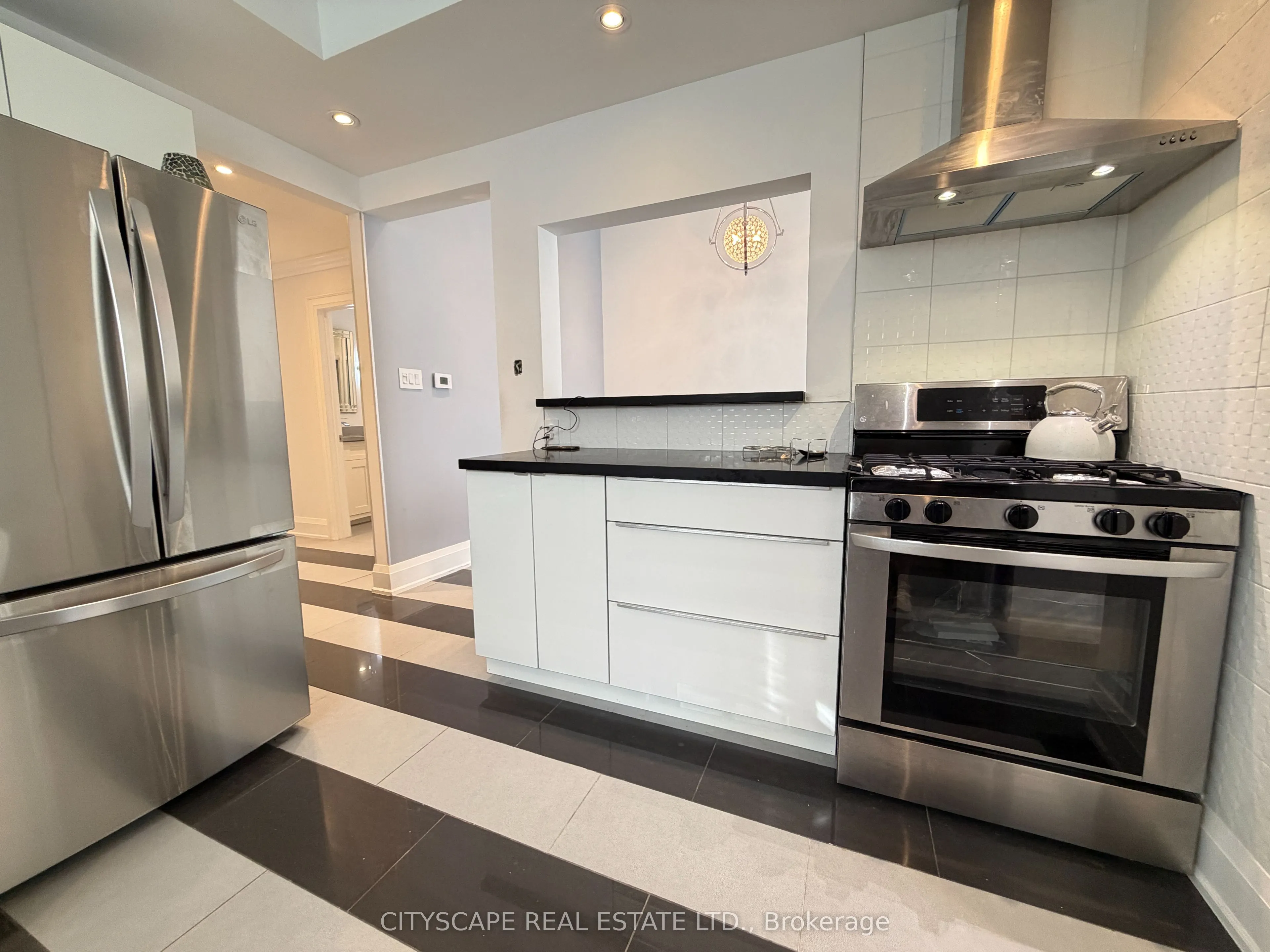135 Bonham Boulevard #Upper