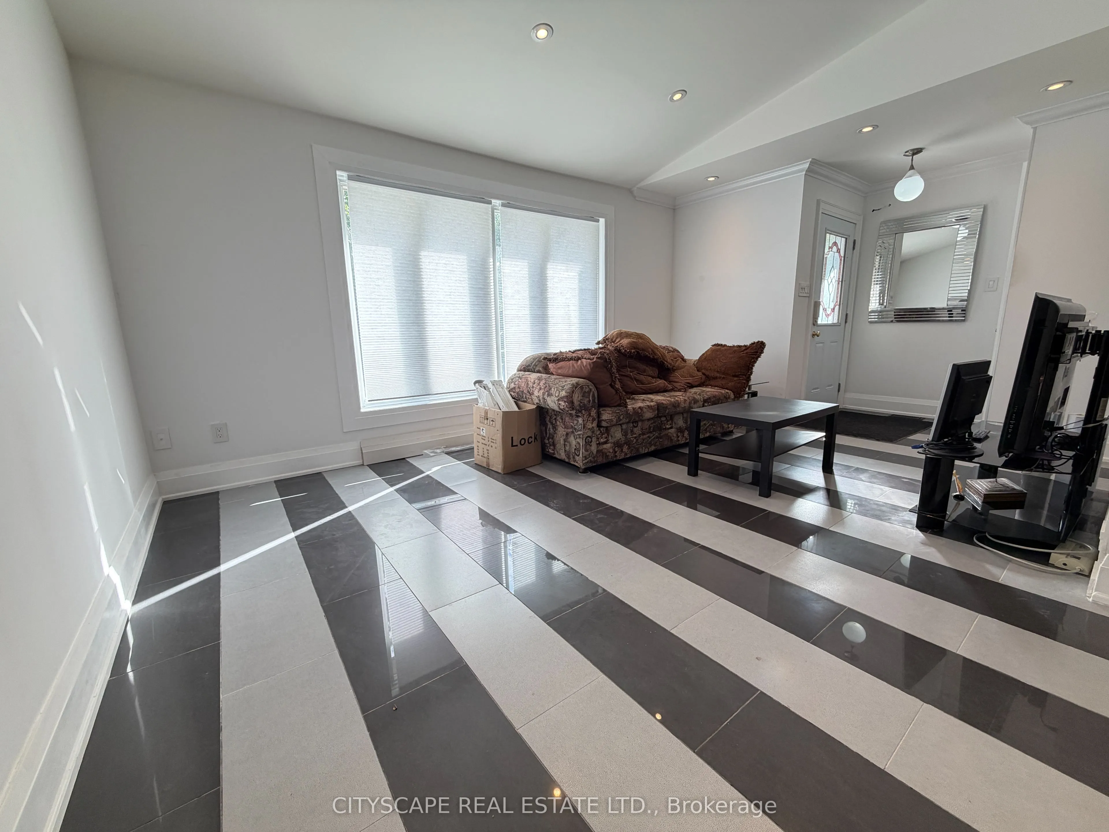 135 Bonham Boulevard #Upper