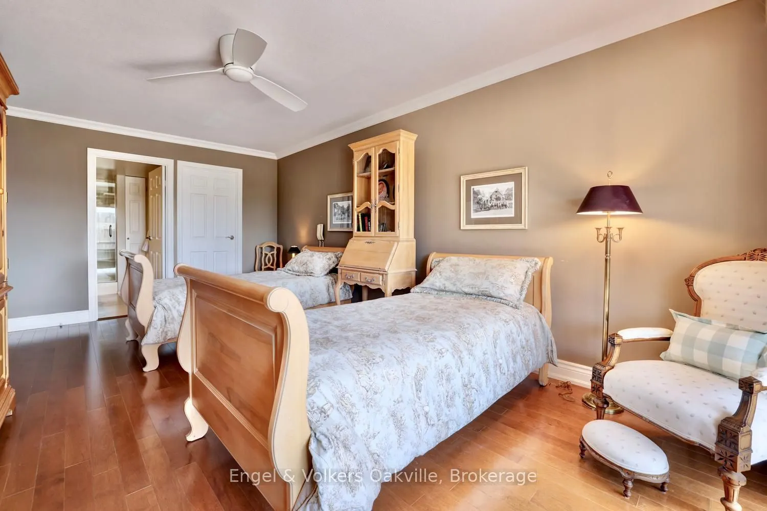 2180 Marine Drive #205