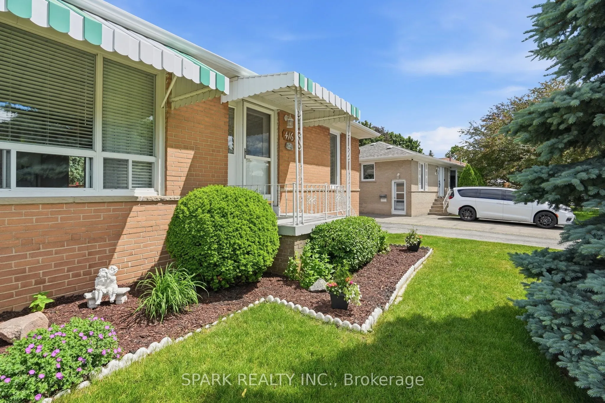 416 Delrex Boulevard