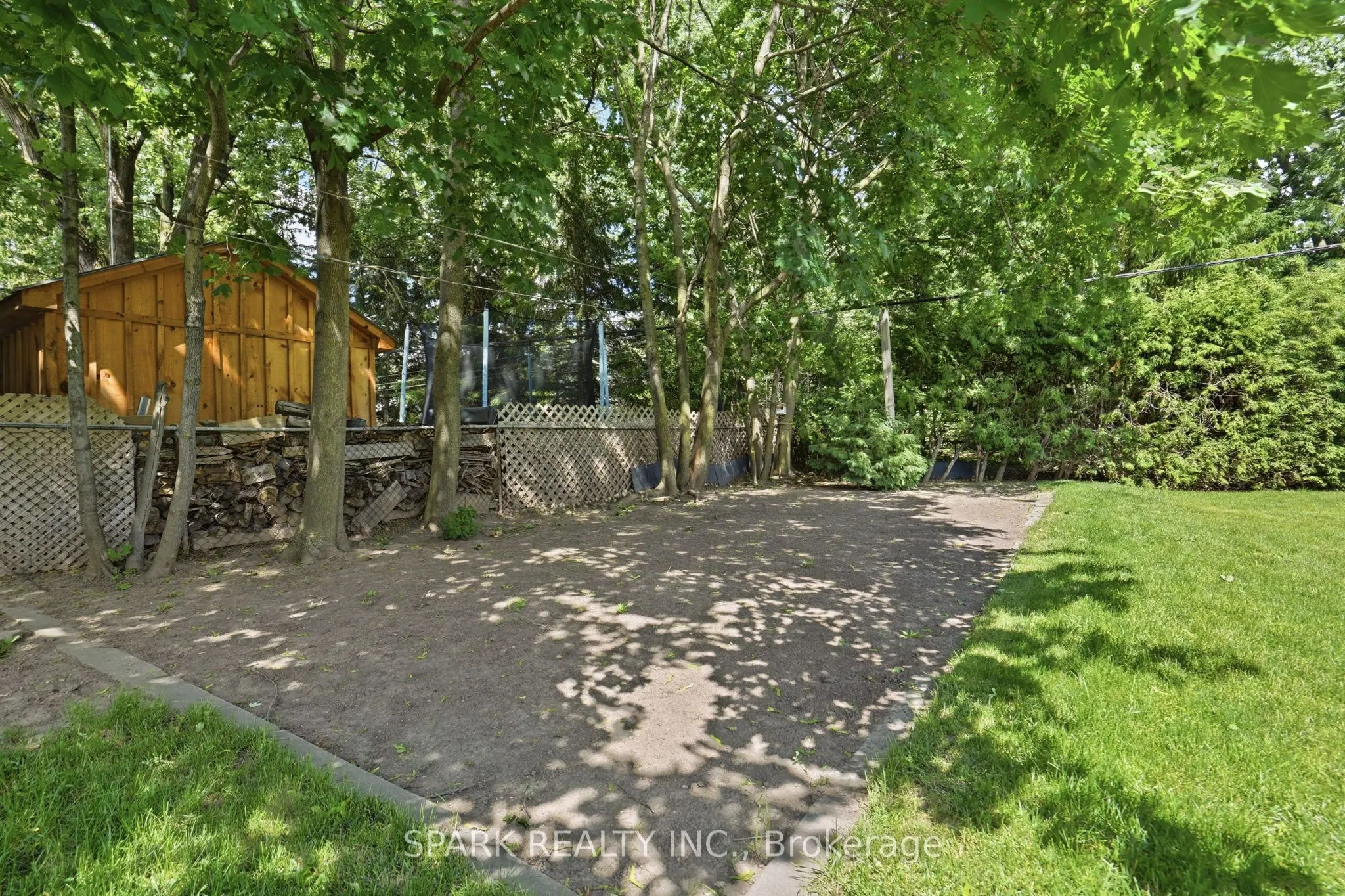 416 Delrex Boulevard