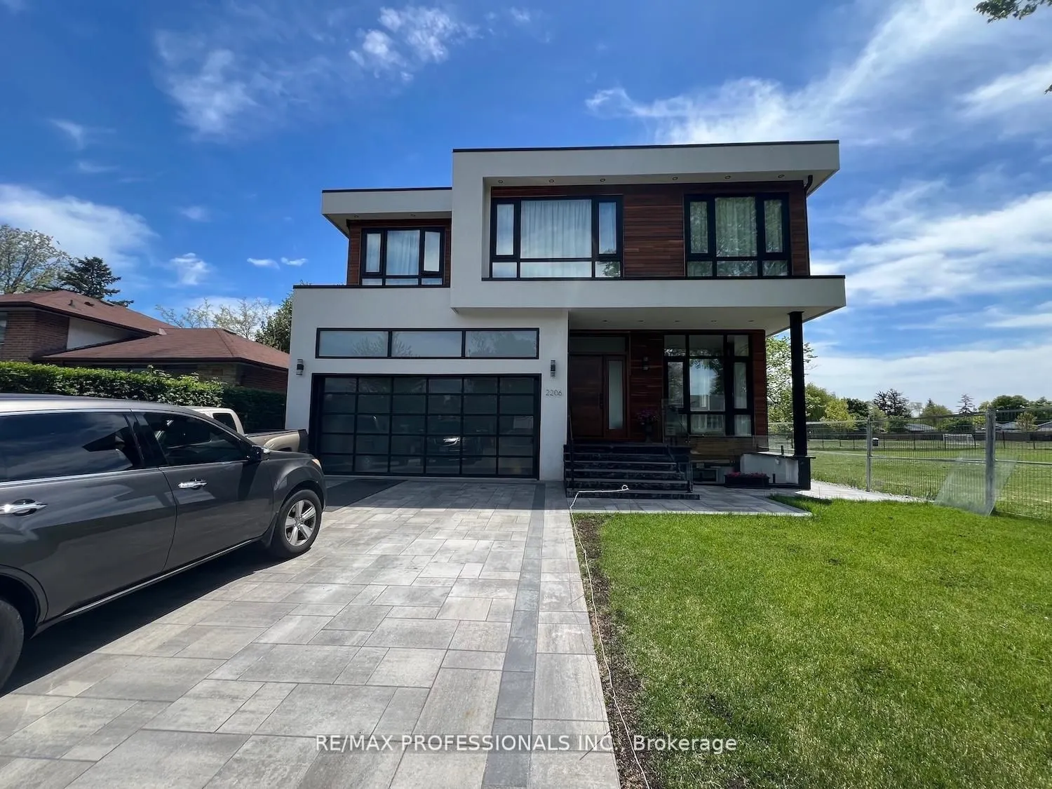 2206 UTLEY Road