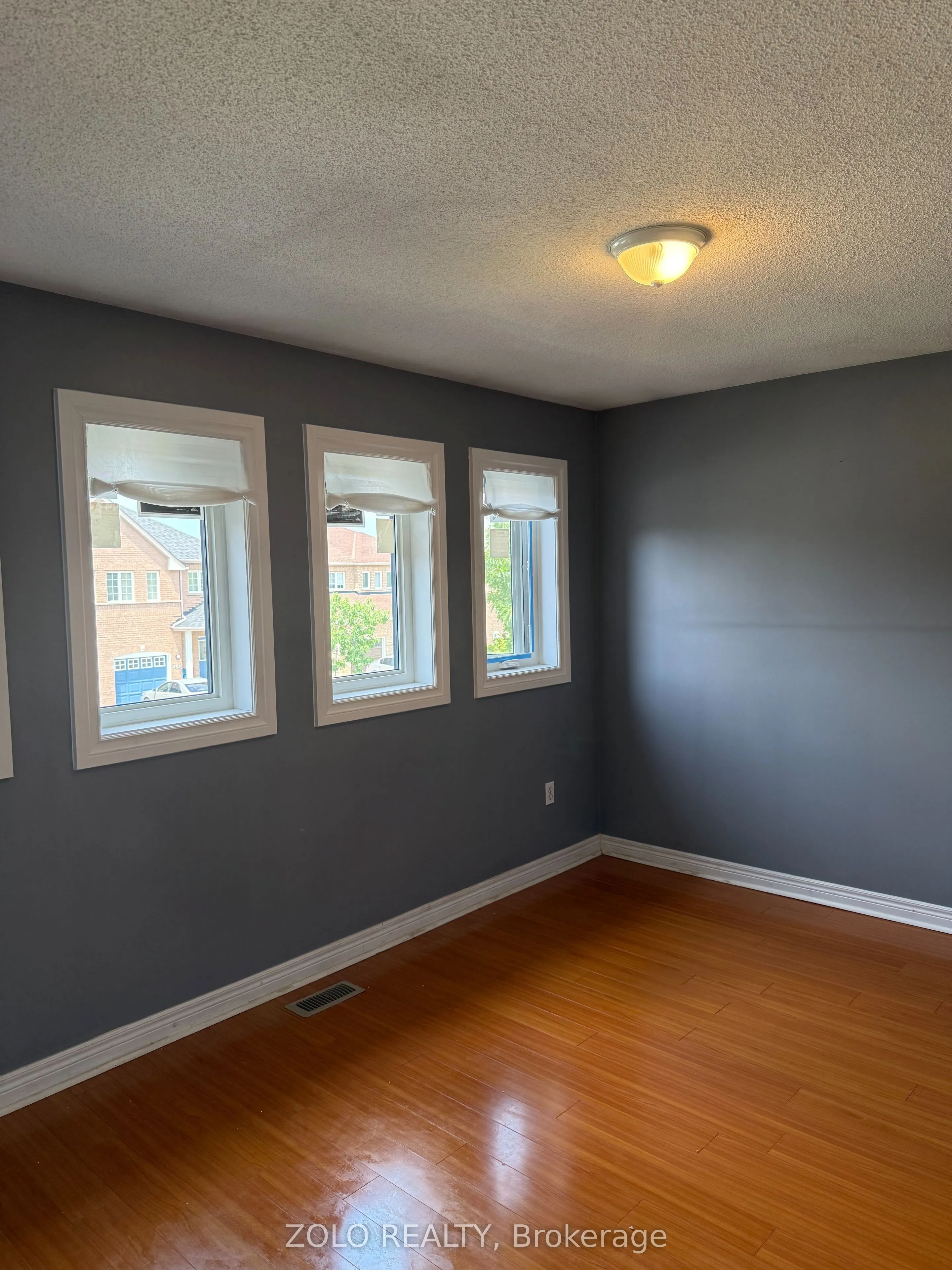 37 Sewells Lane S