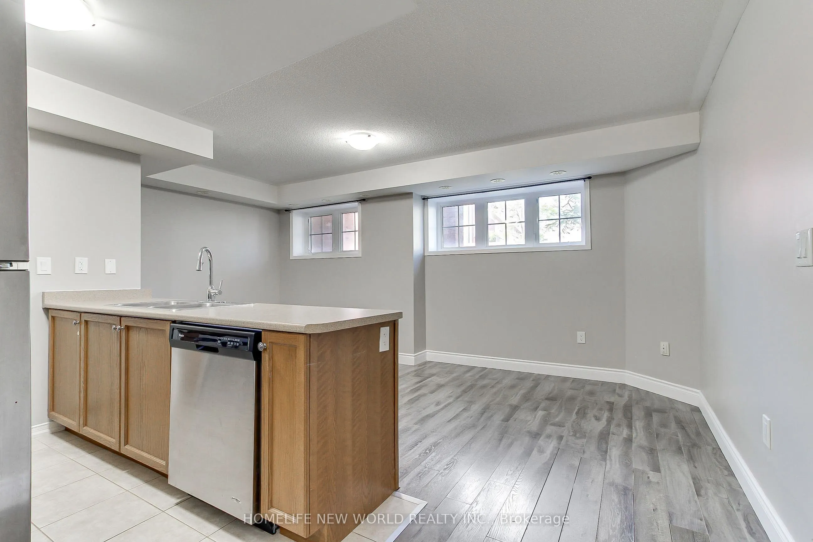 133 Isaac Devins Boulevard #3