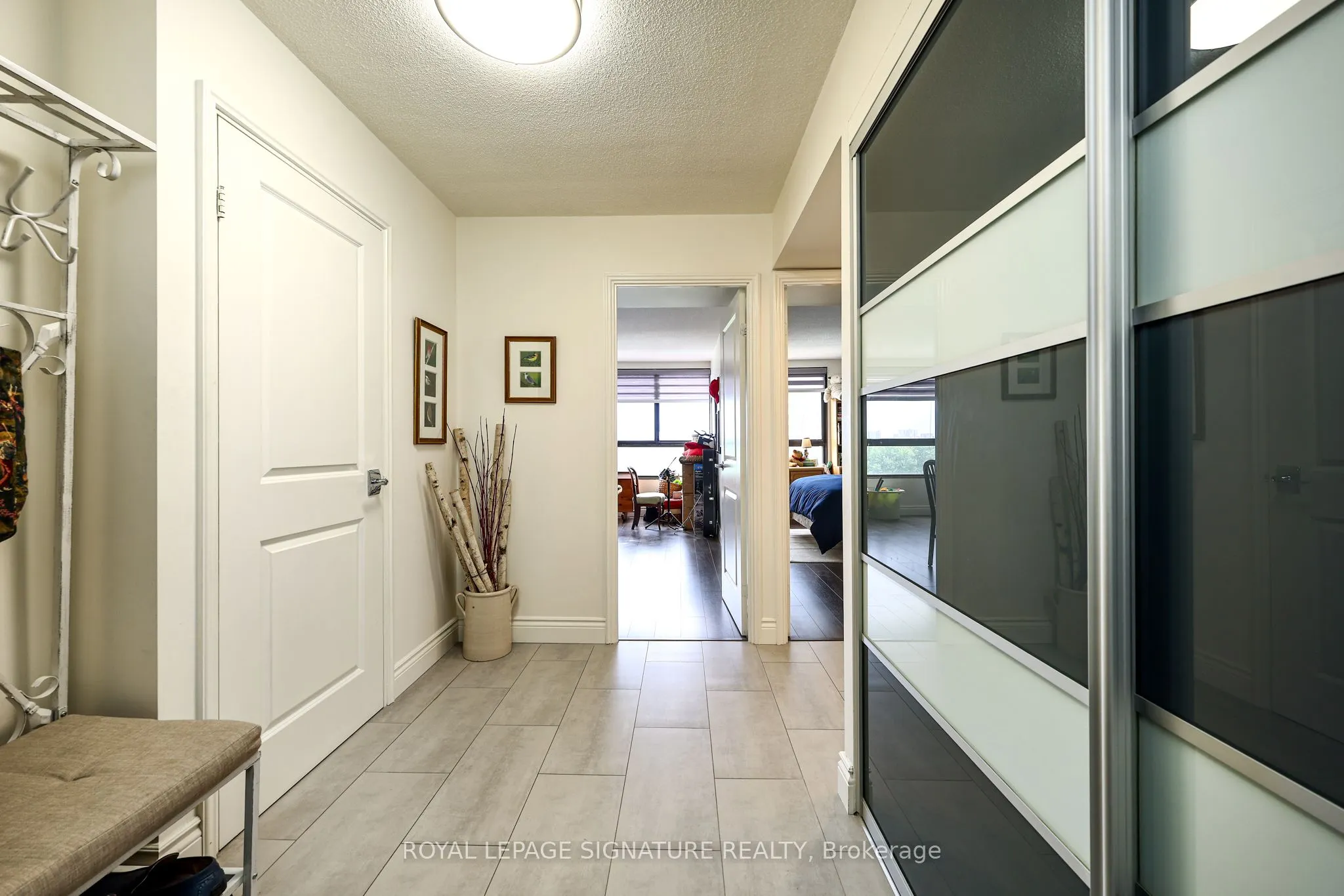 1300 Bloor Street #907